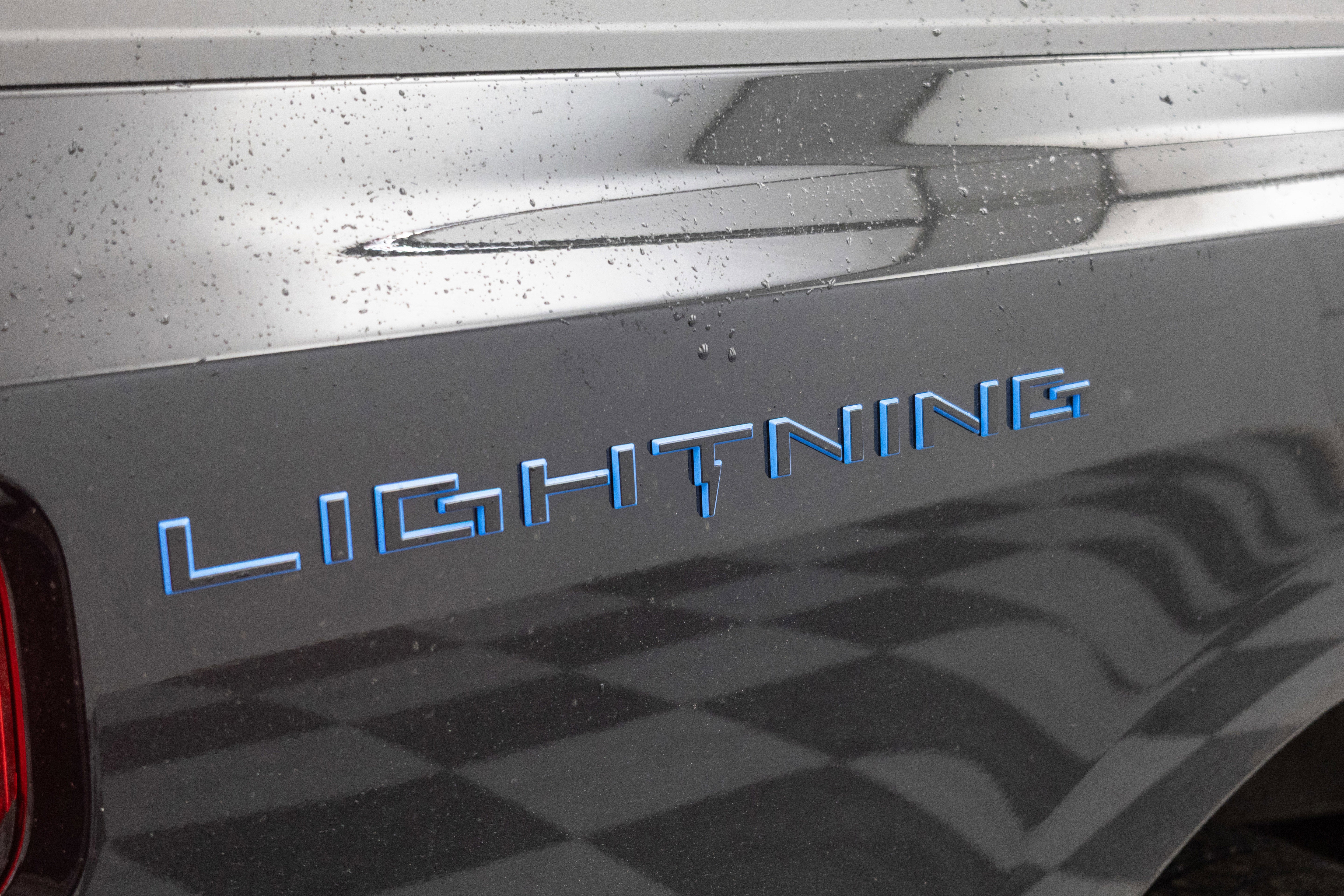 2025 Ford F-150 Lightning Lariat
