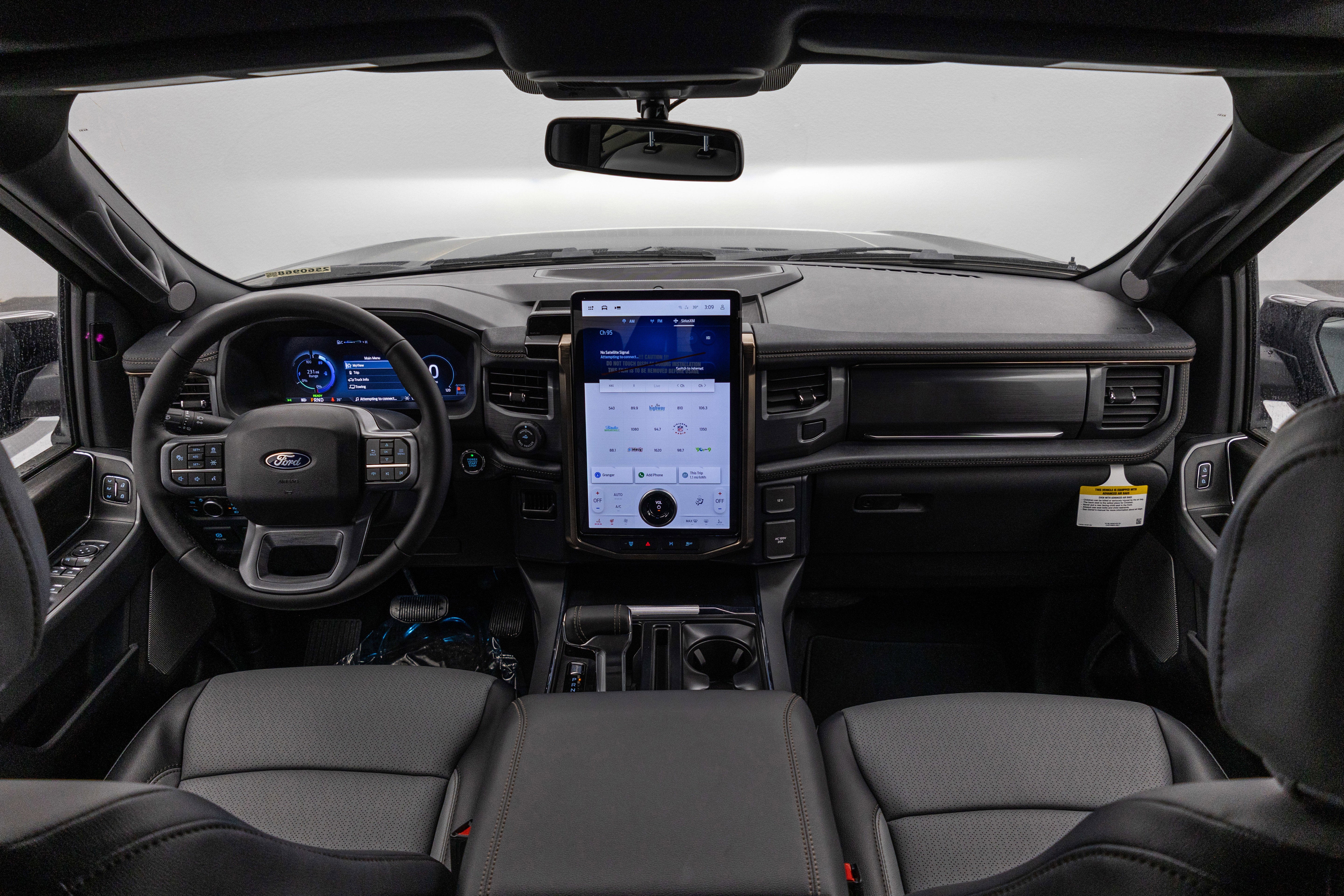 2025 Ford F-150 Lightning Lariat