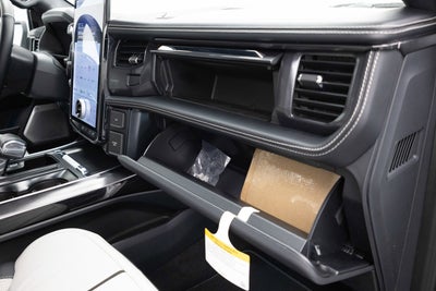 2025 Ford F-150 Lightning Platinum