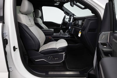 2025 Ford F-150 Lightning Platinum