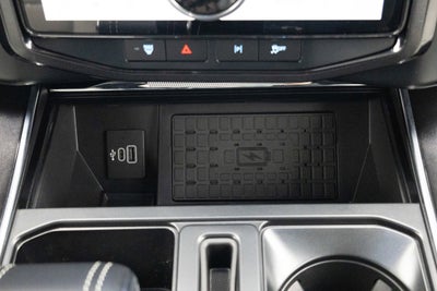 2025 Ford F-150 Lightning Platinum