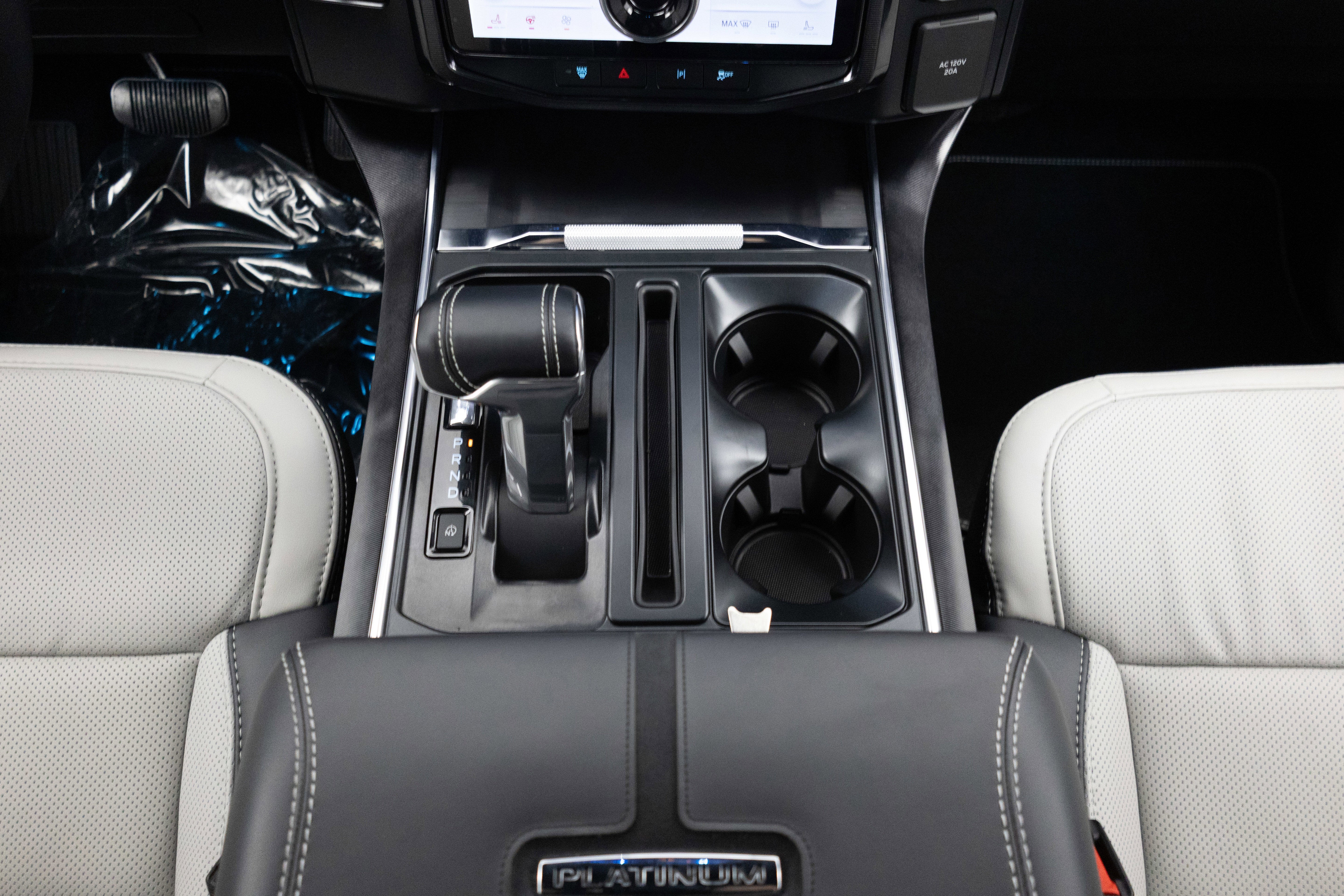 2025 Ford F-150 Lightning Platinum