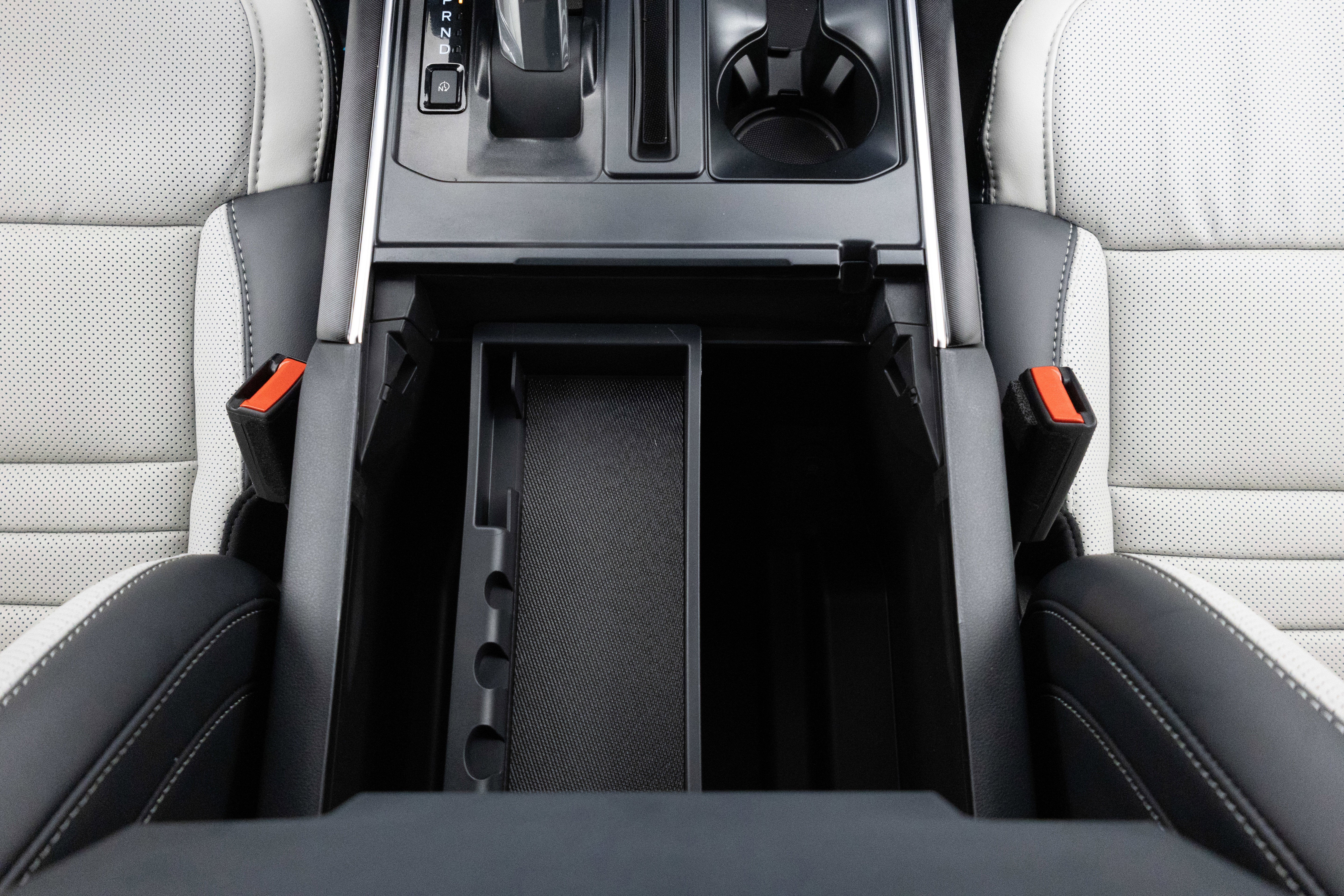 2025 Ford F-150 Lightning Platinum