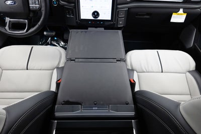 2025 Ford F-150 Lightning Platinum