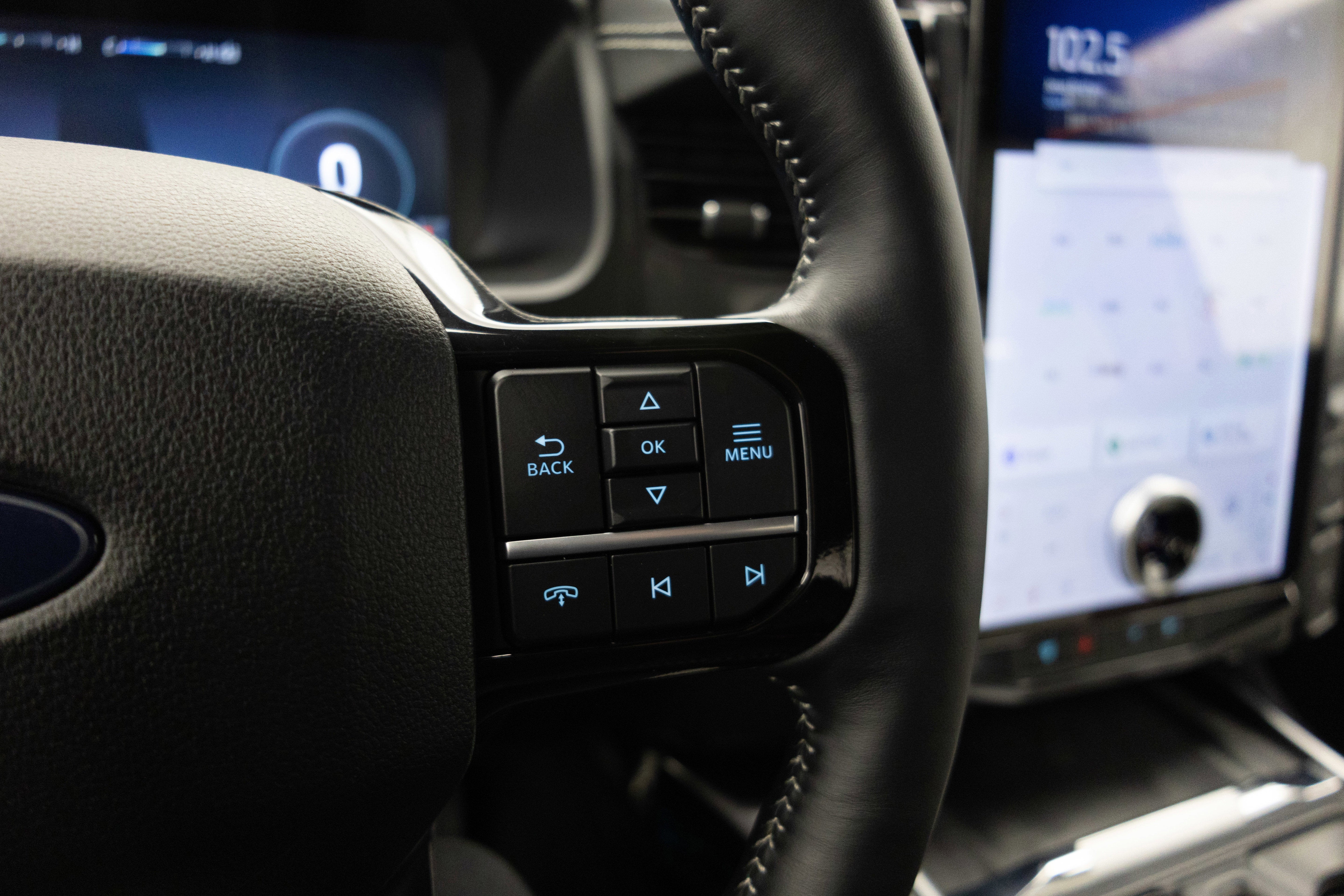 2025 Ford F-150 Lightning Platinum