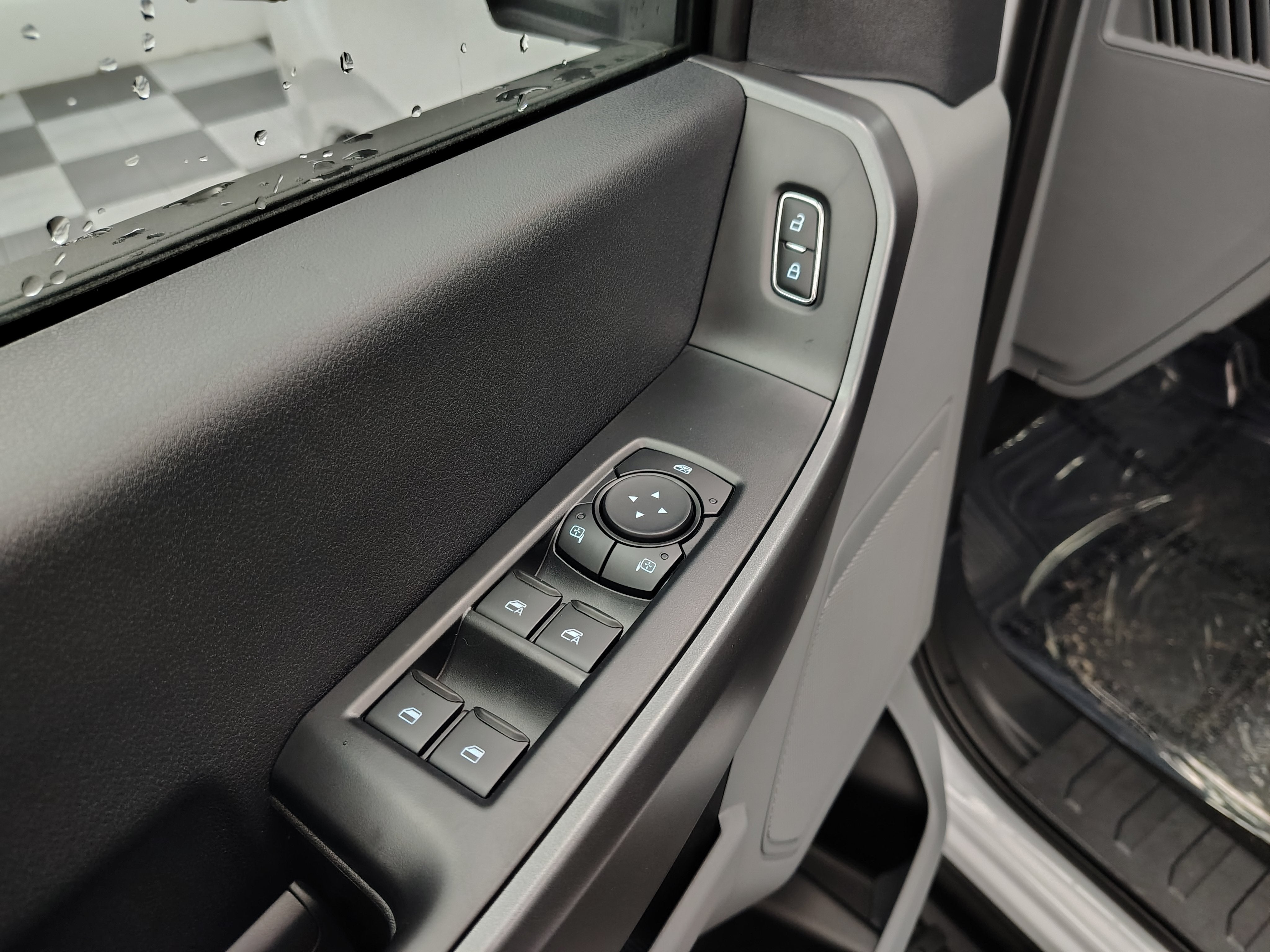 2027 Ford F-250 XL