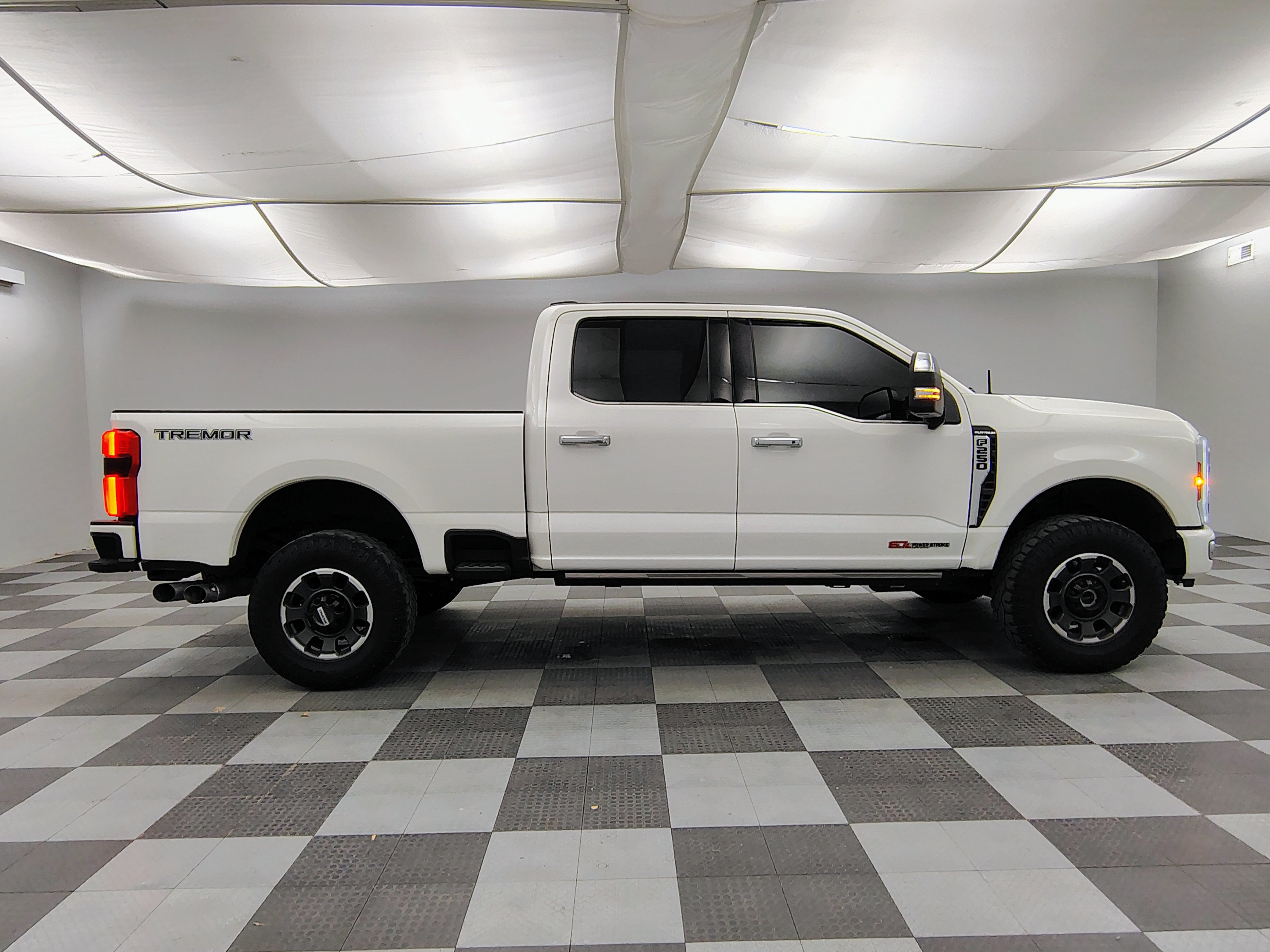 2024 Ford F-250 Platinum