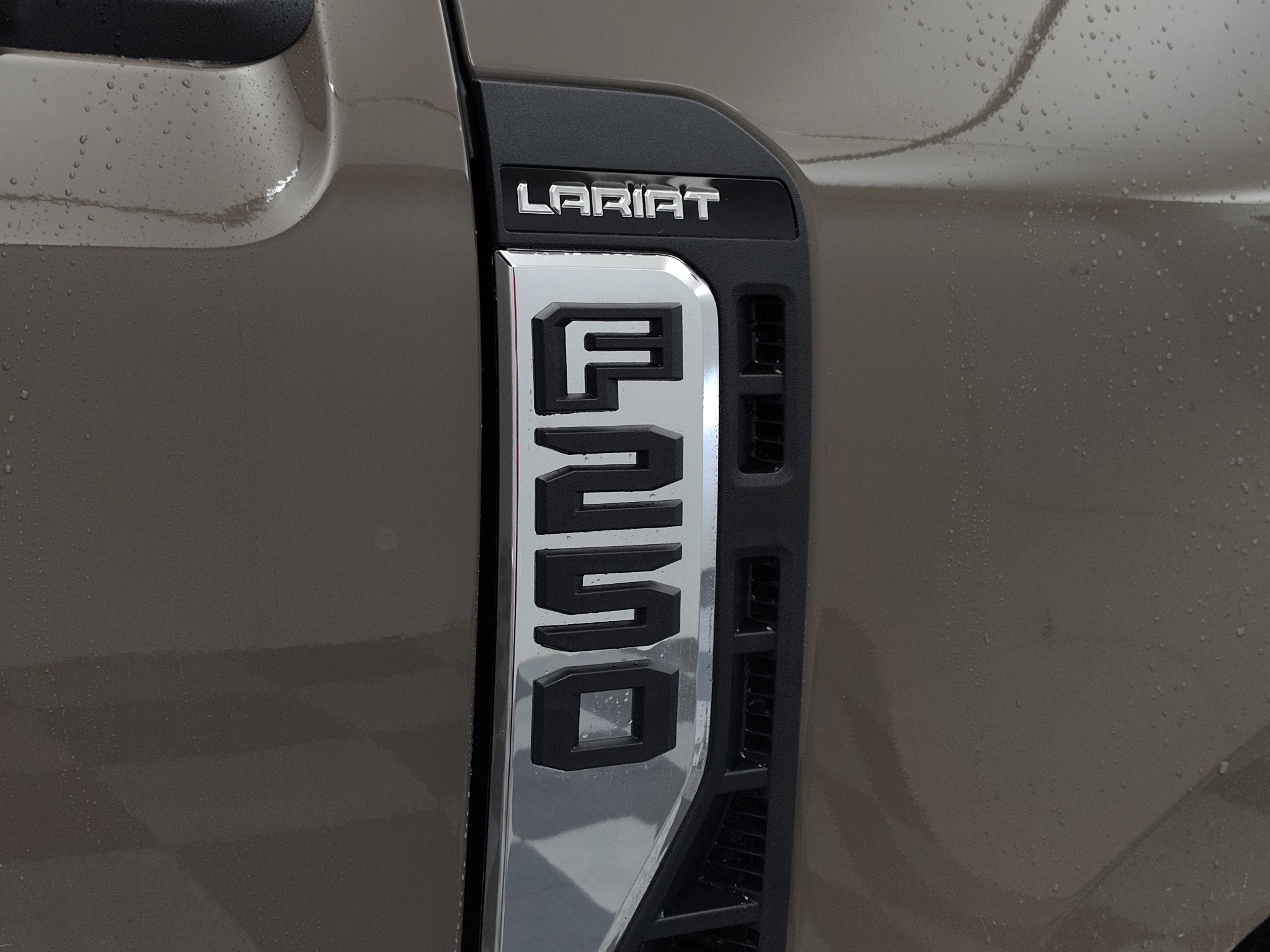 2027 Ford F-250 Lariat