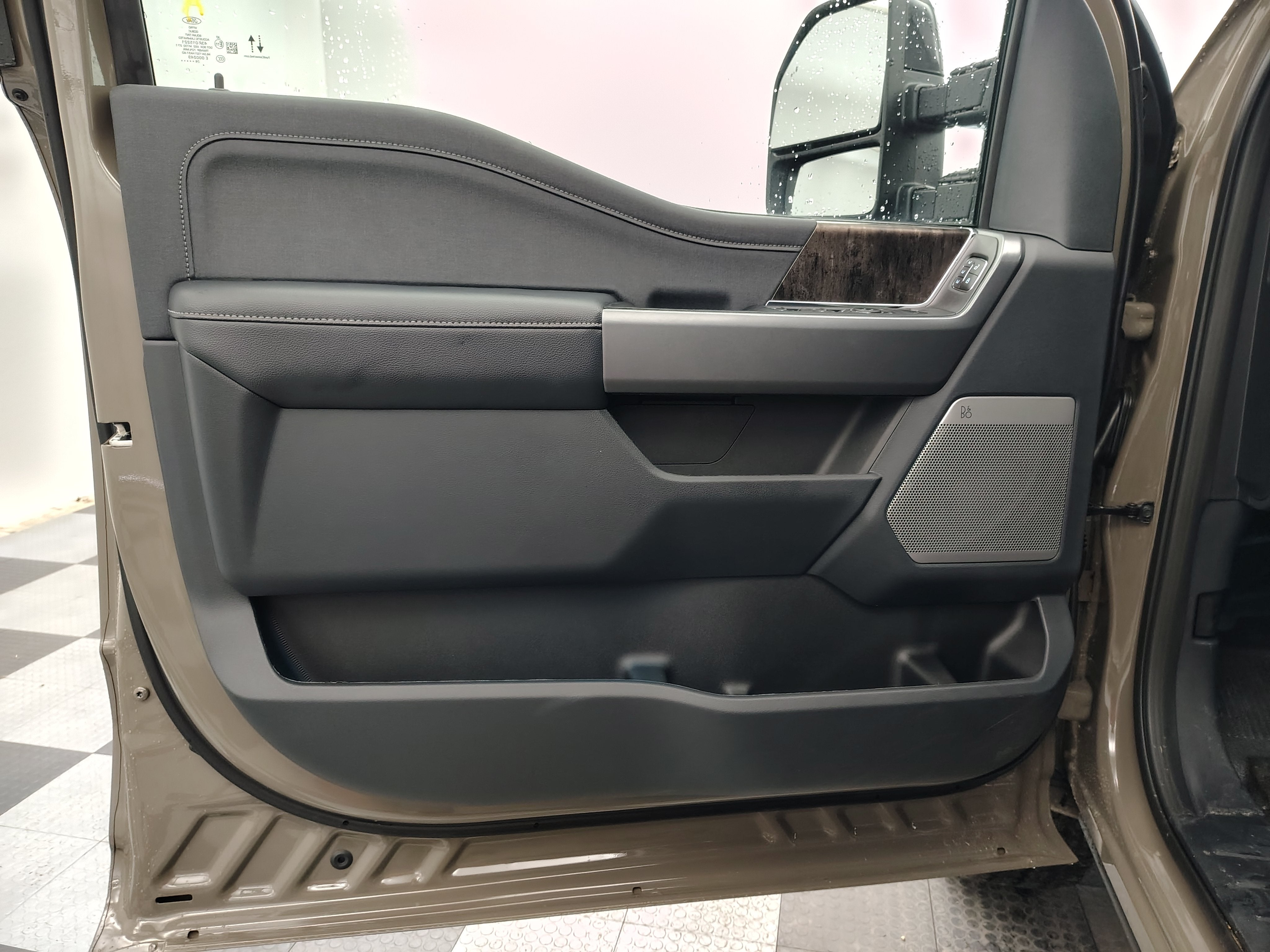2027 Ford F-250 Lariat