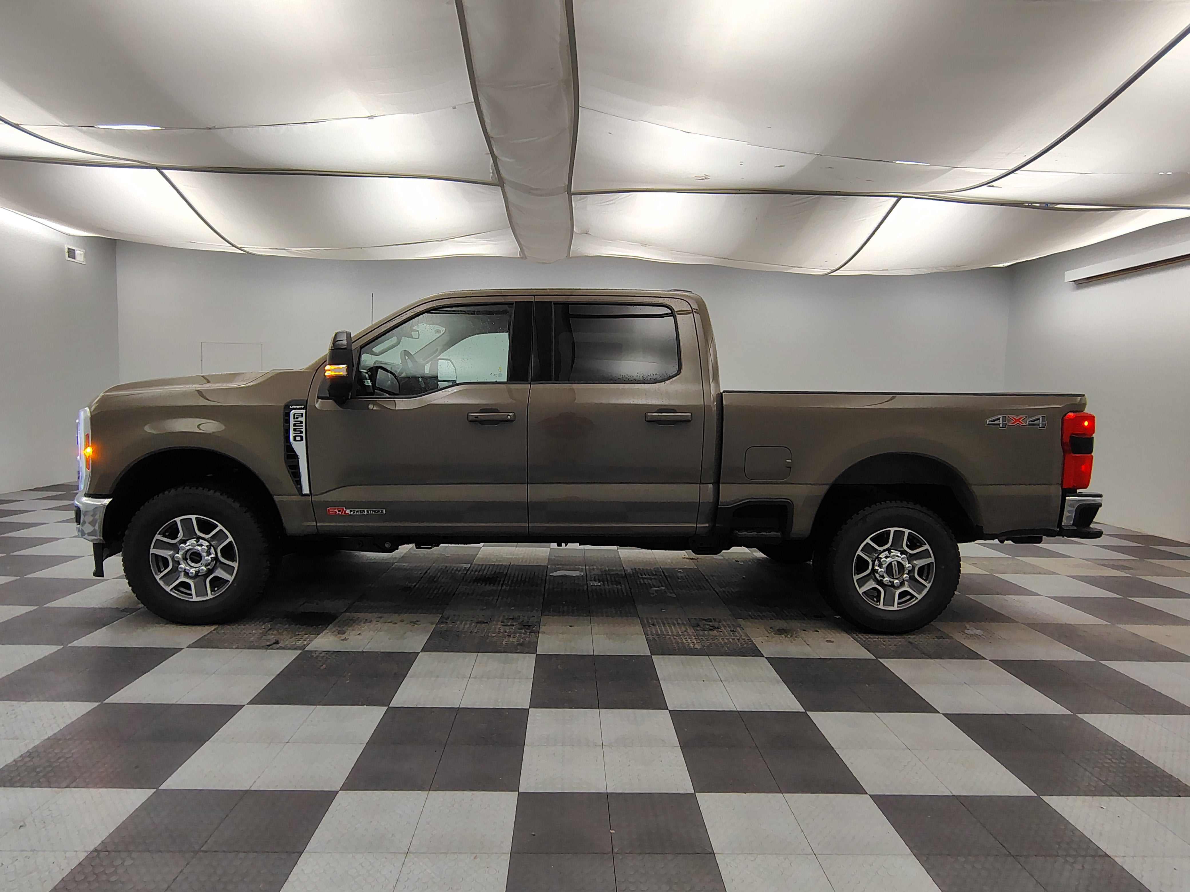 2027 Ford F-250 Lariat