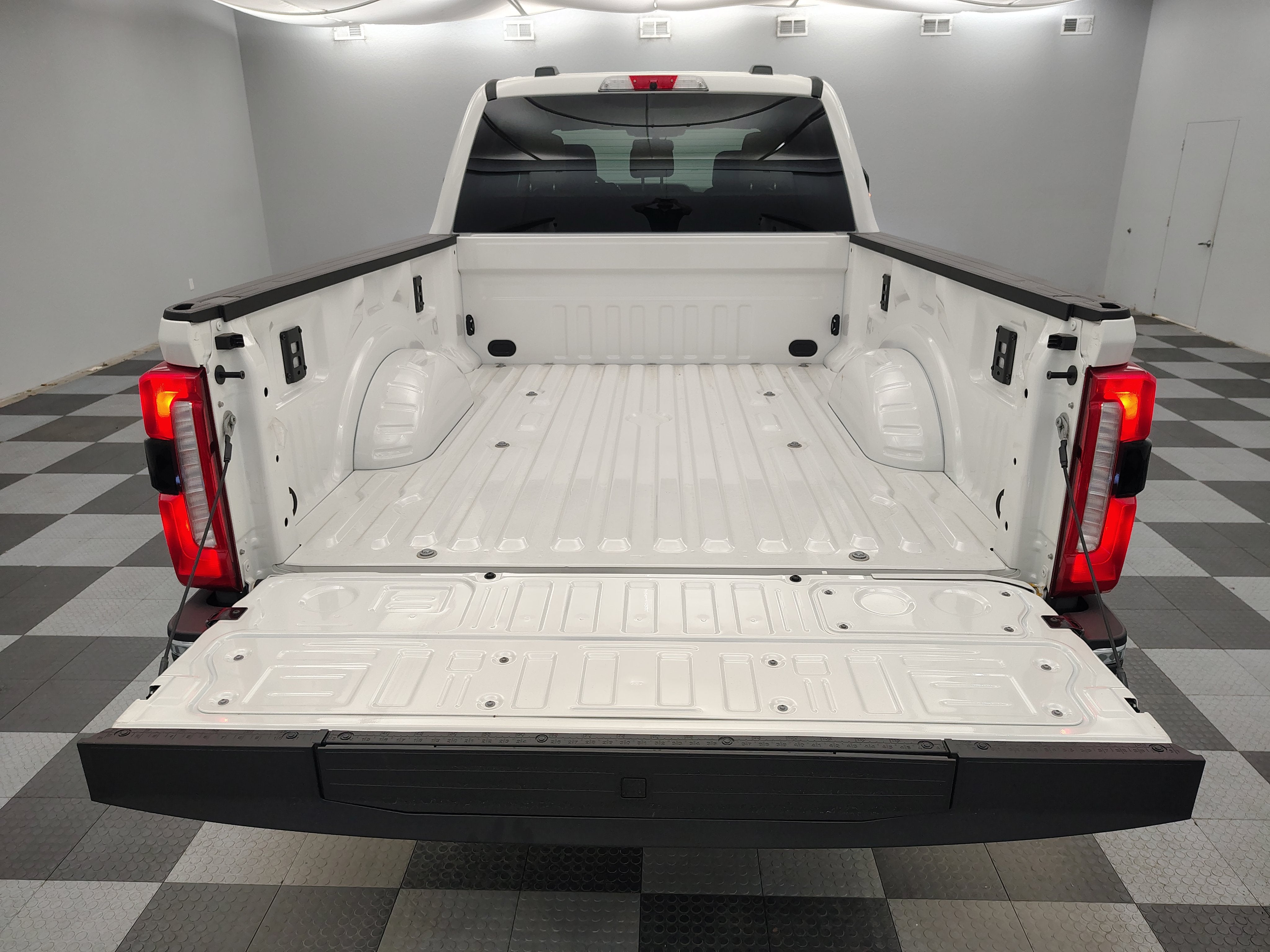 2027 Ford F-250 Lariat