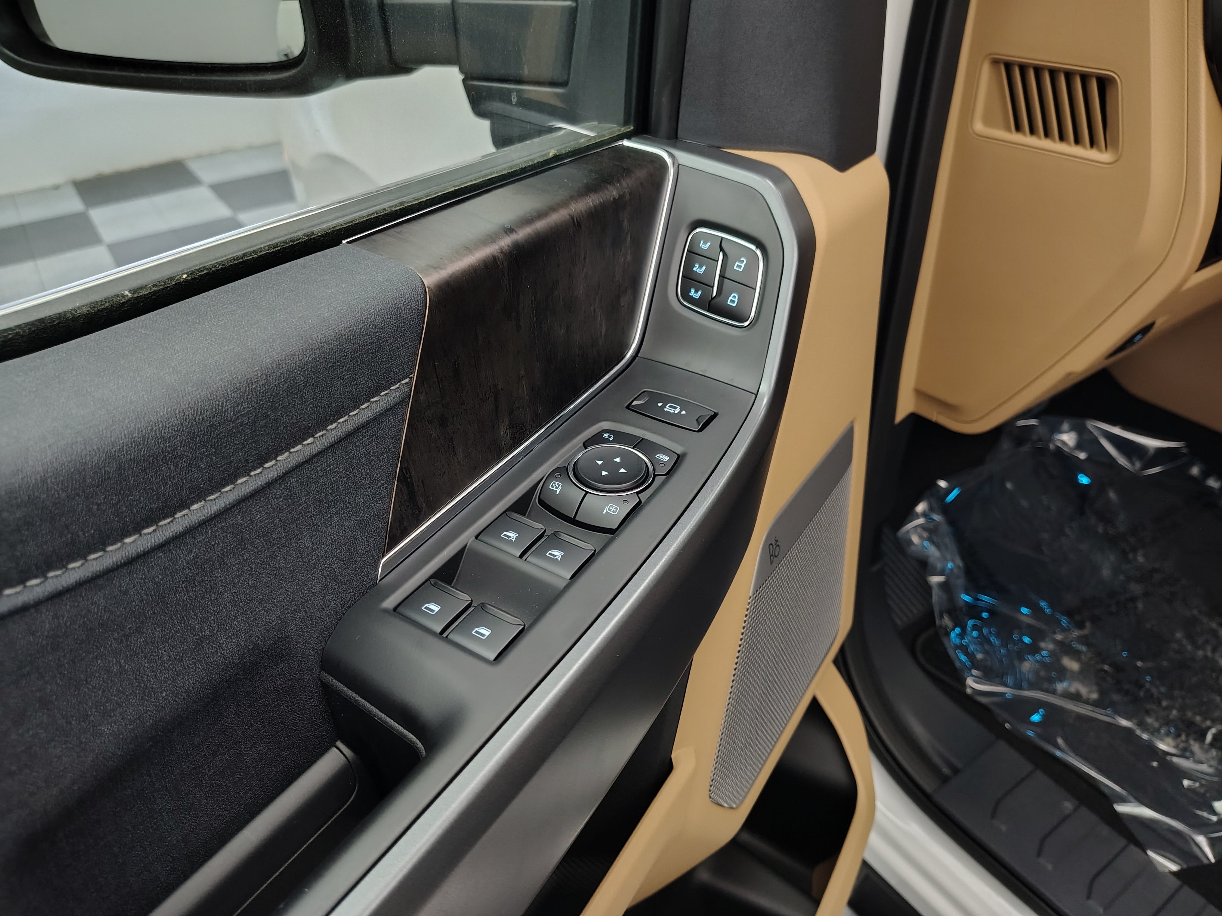 2027 Ford F-250 Lariat