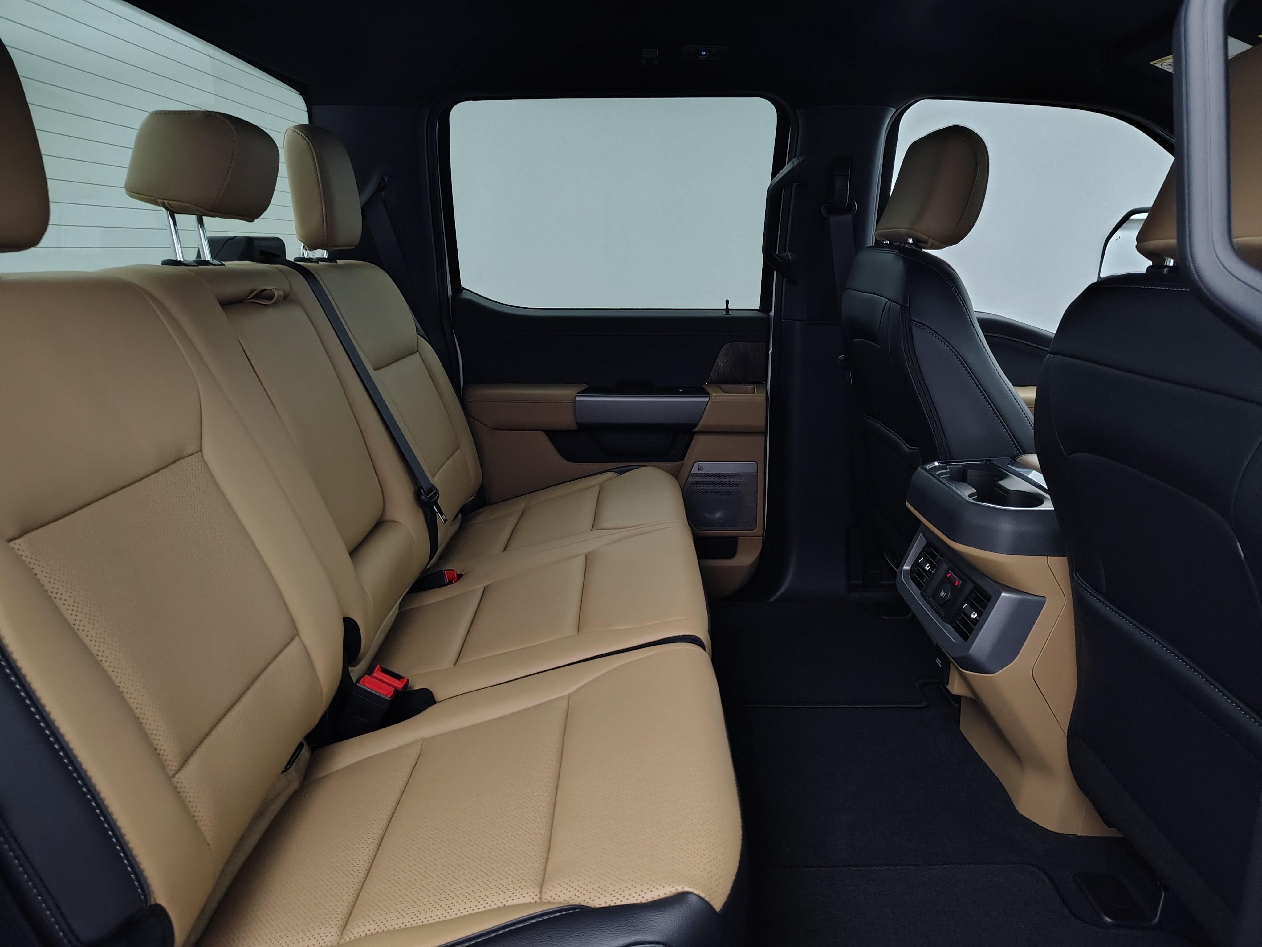 2027 Ford F-250 Lariat