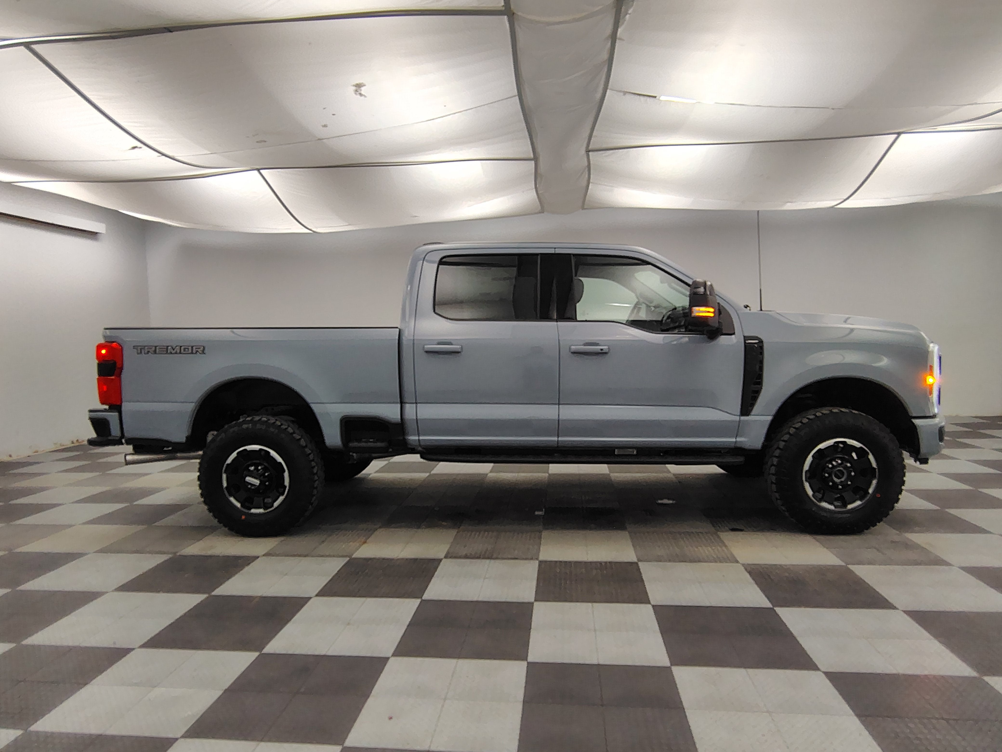 2027 Ford F-250 Lariat