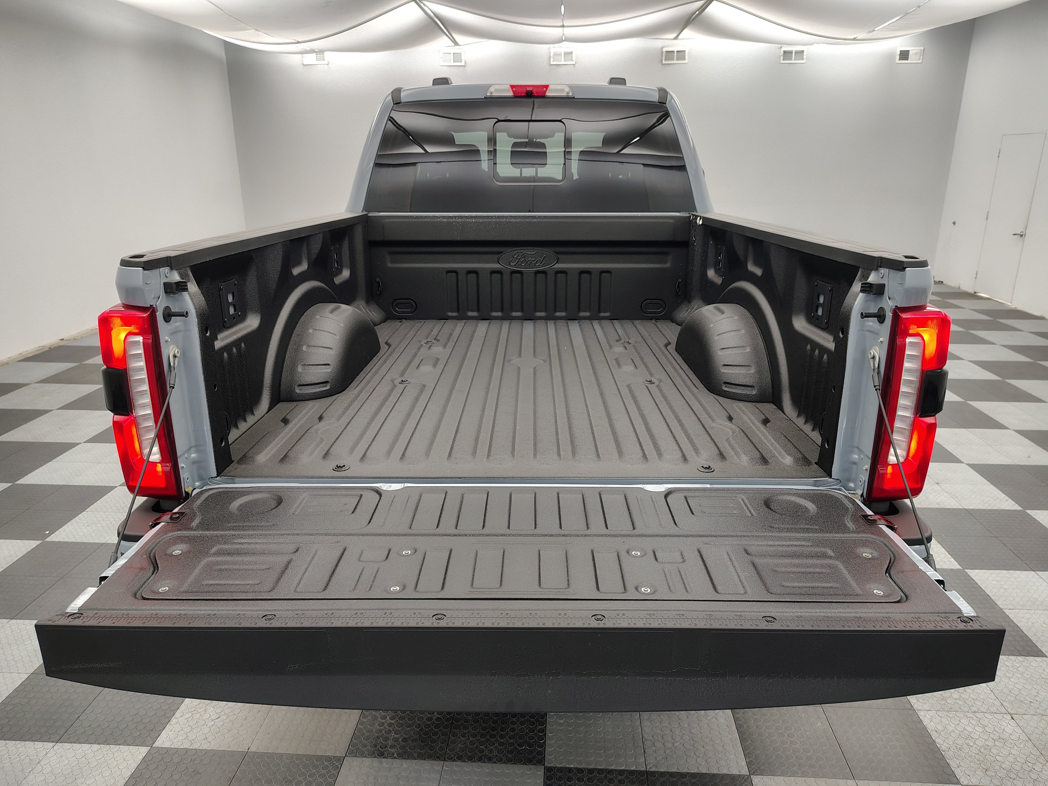 2027 Ford F-250 Lariat