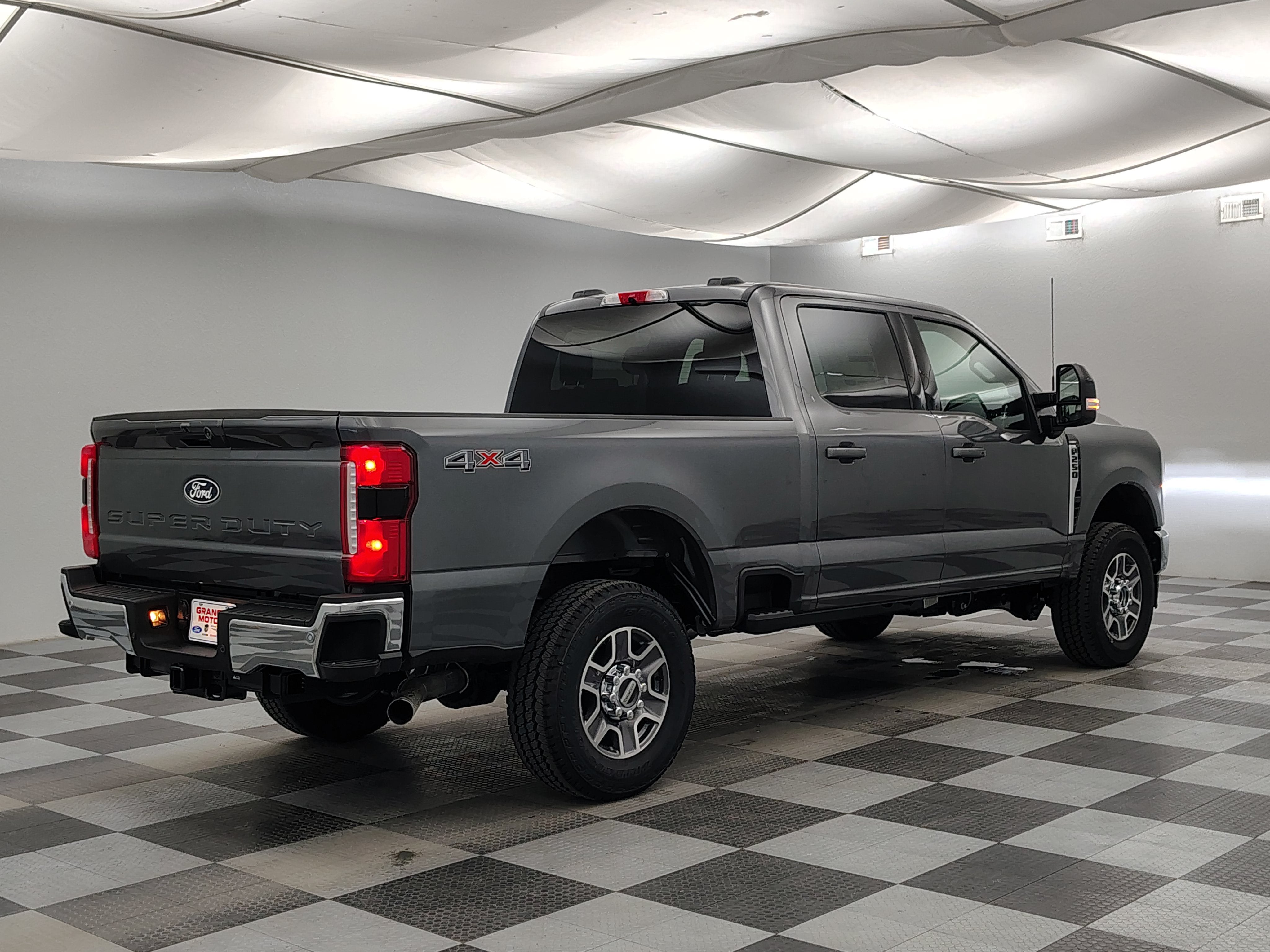 2027 Ford F-250 Lariat