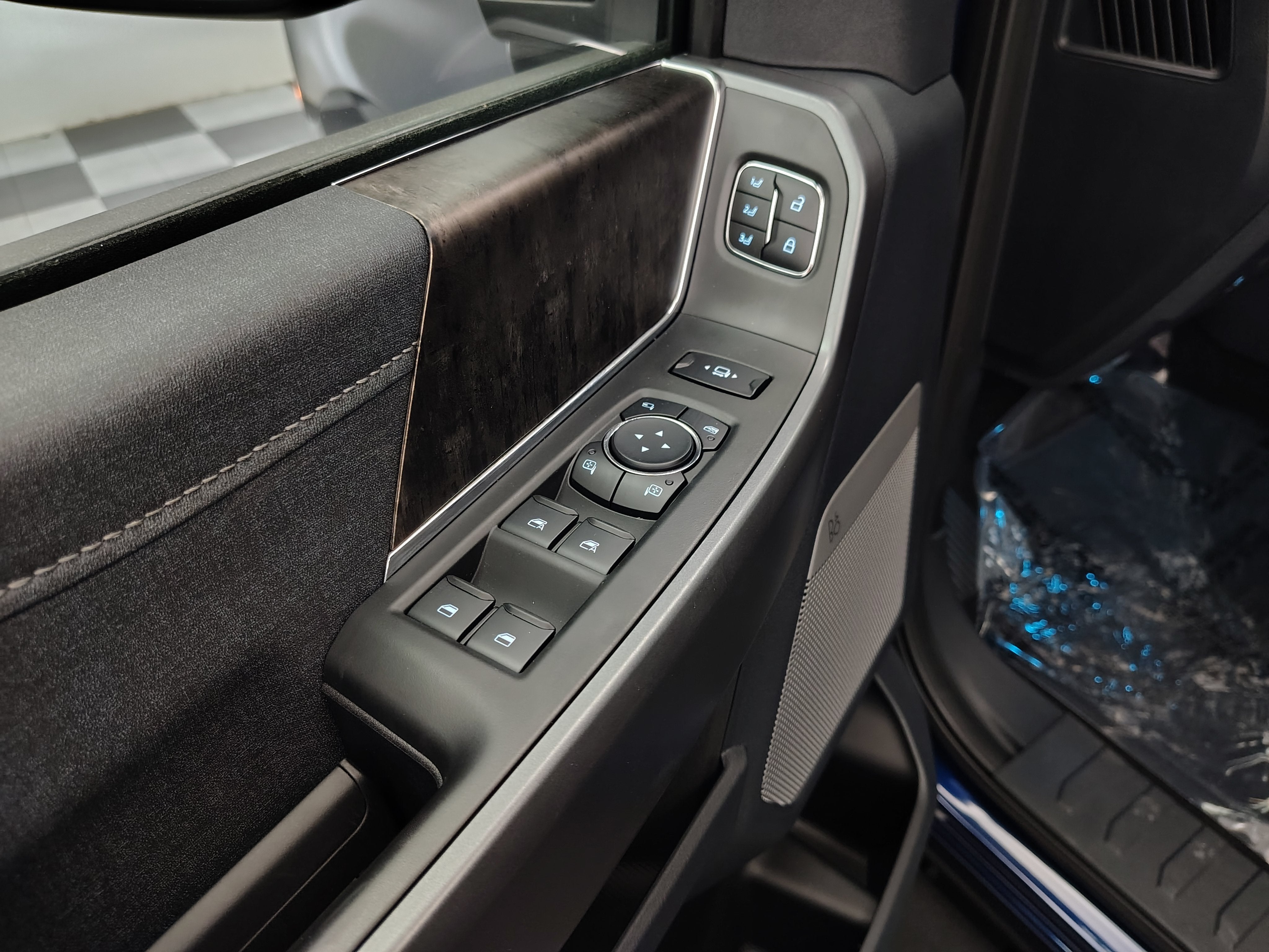 2027 Ford F-250 Lariat