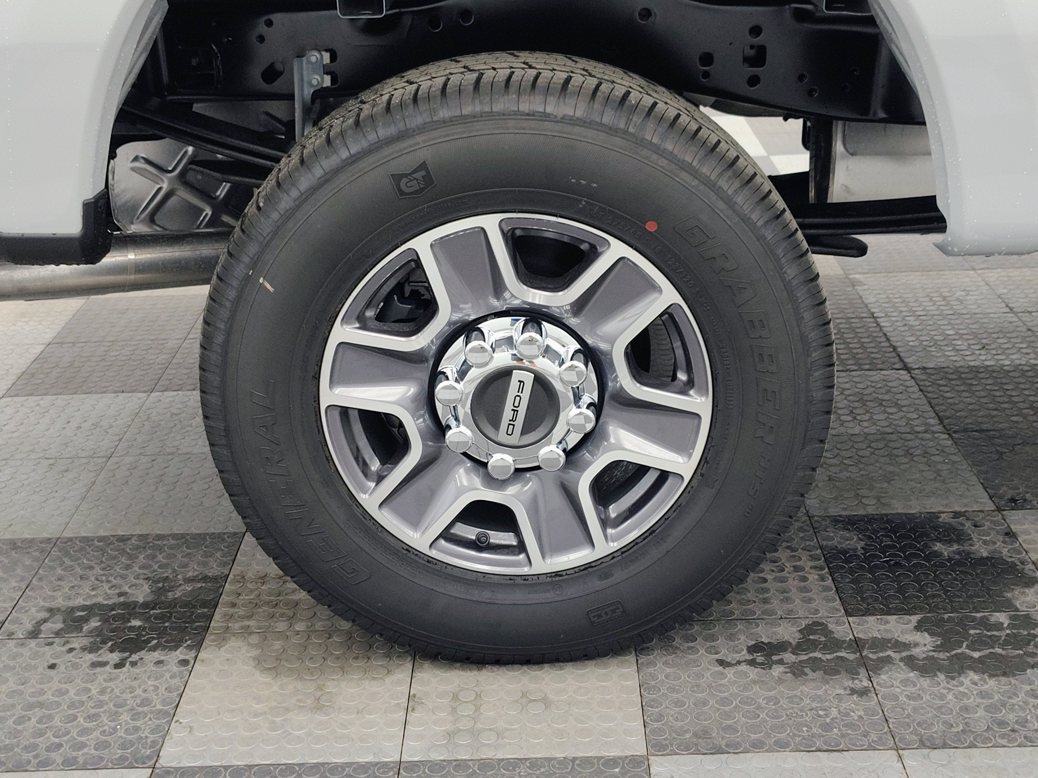 2026 Ford F-250 Lariat