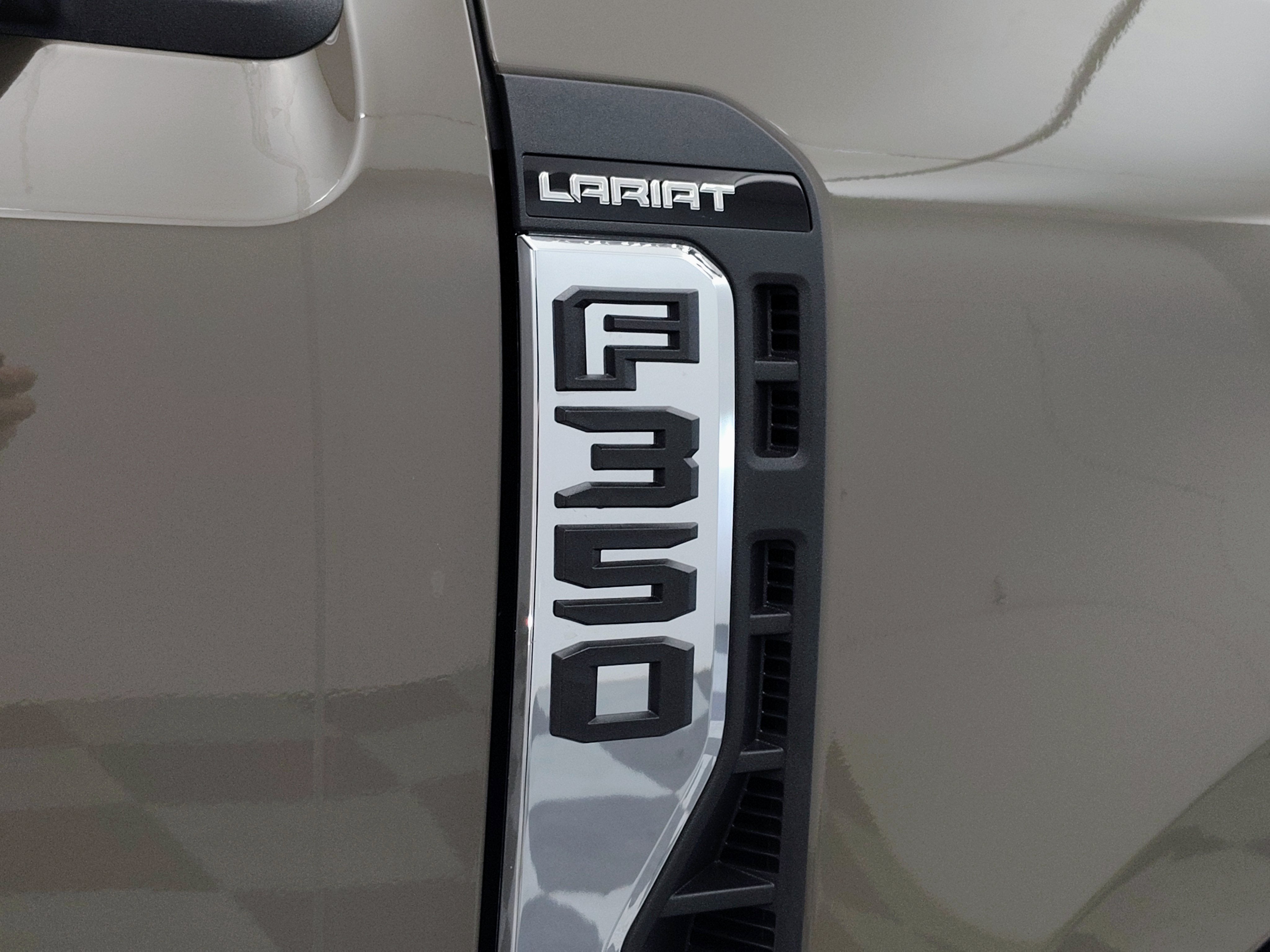 2026 Ford F-350 Lariat