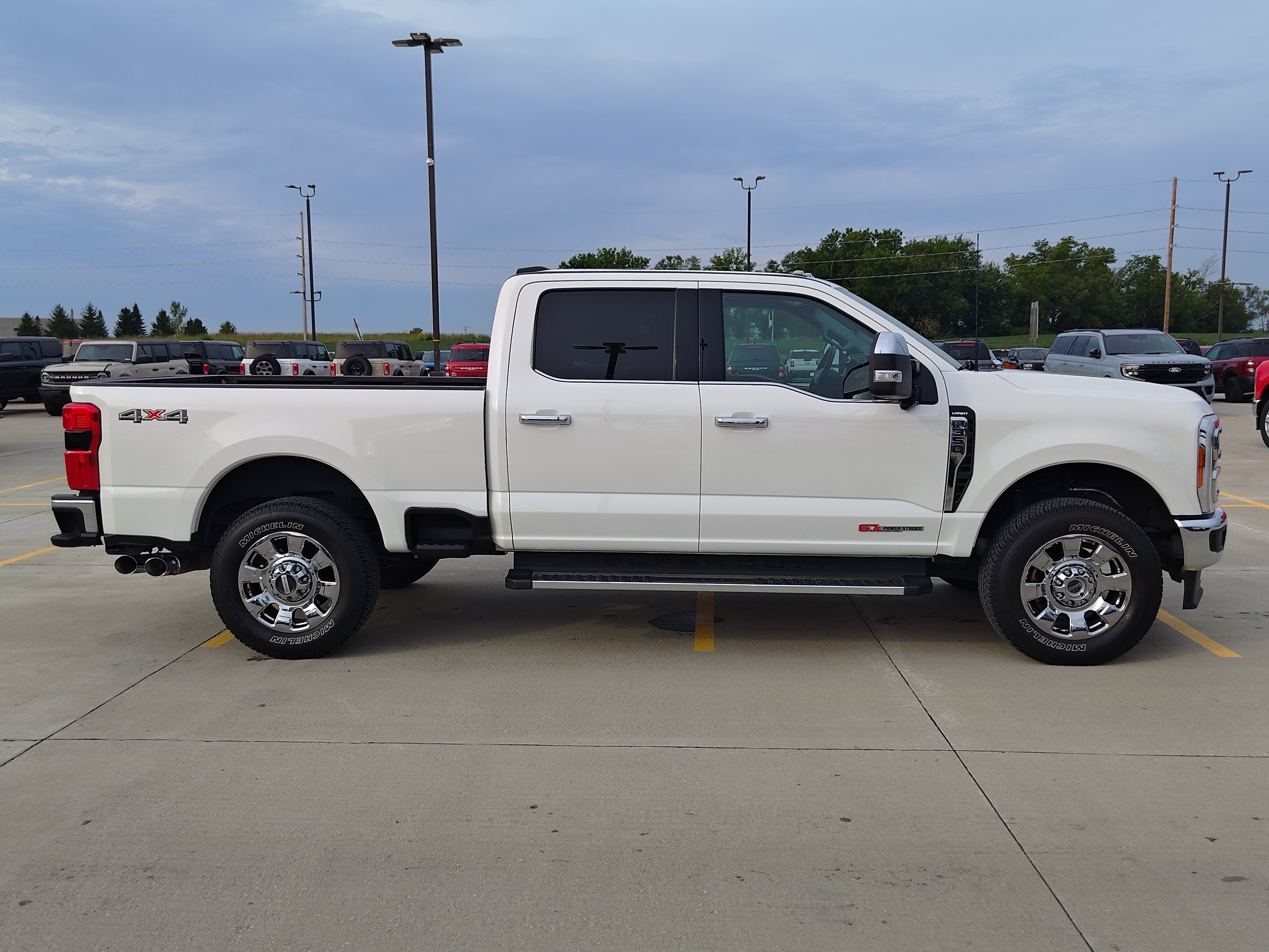 2023 Ford F-350 Lariat Super Duty