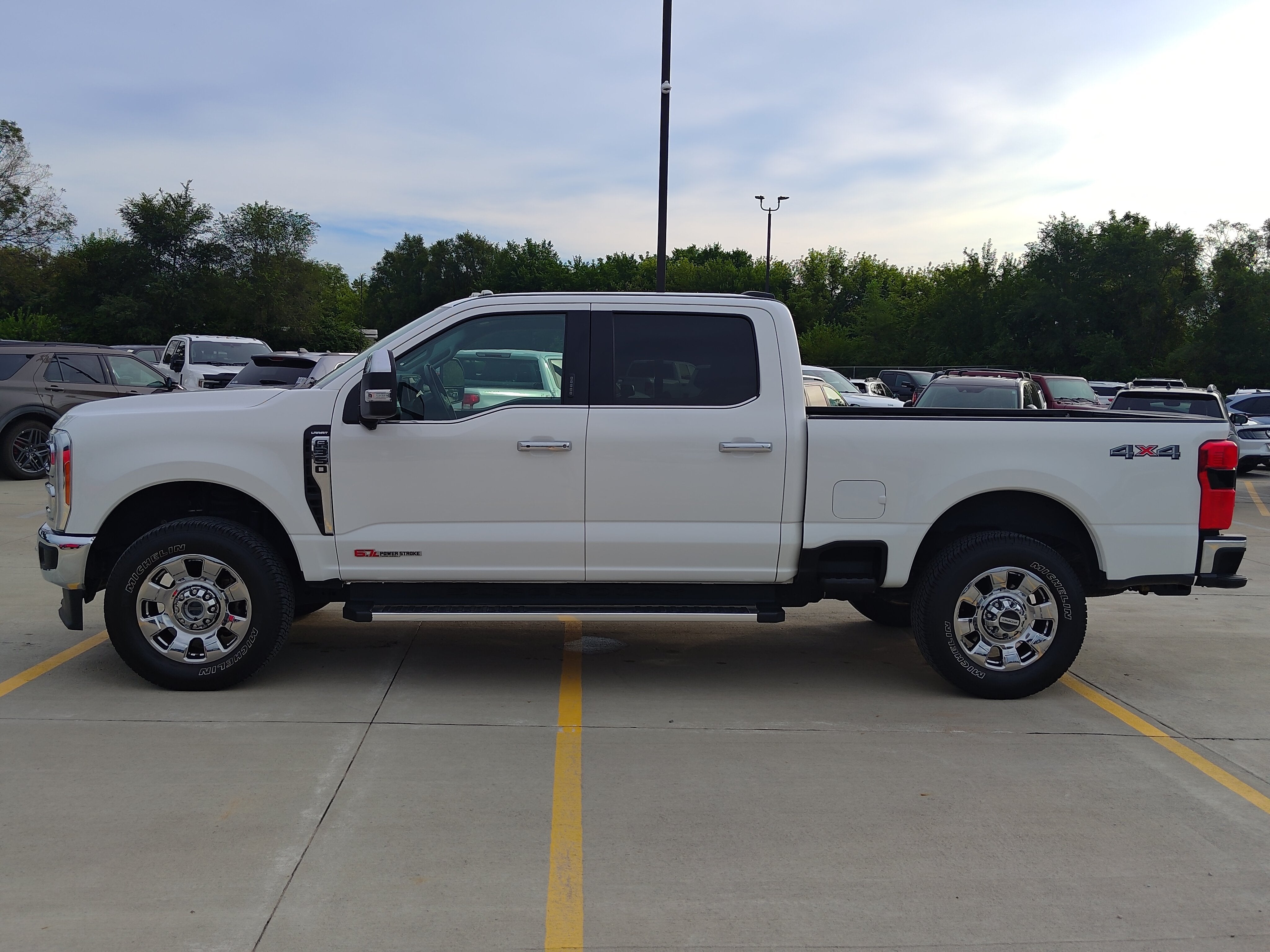 2023 Ford F-350 Lariat Super Duty