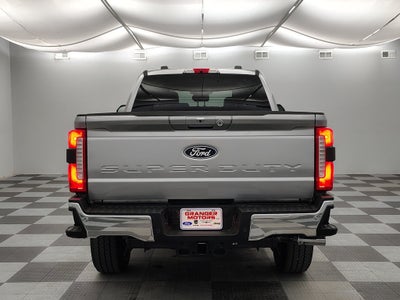 2027 Ford F-350 Lariat