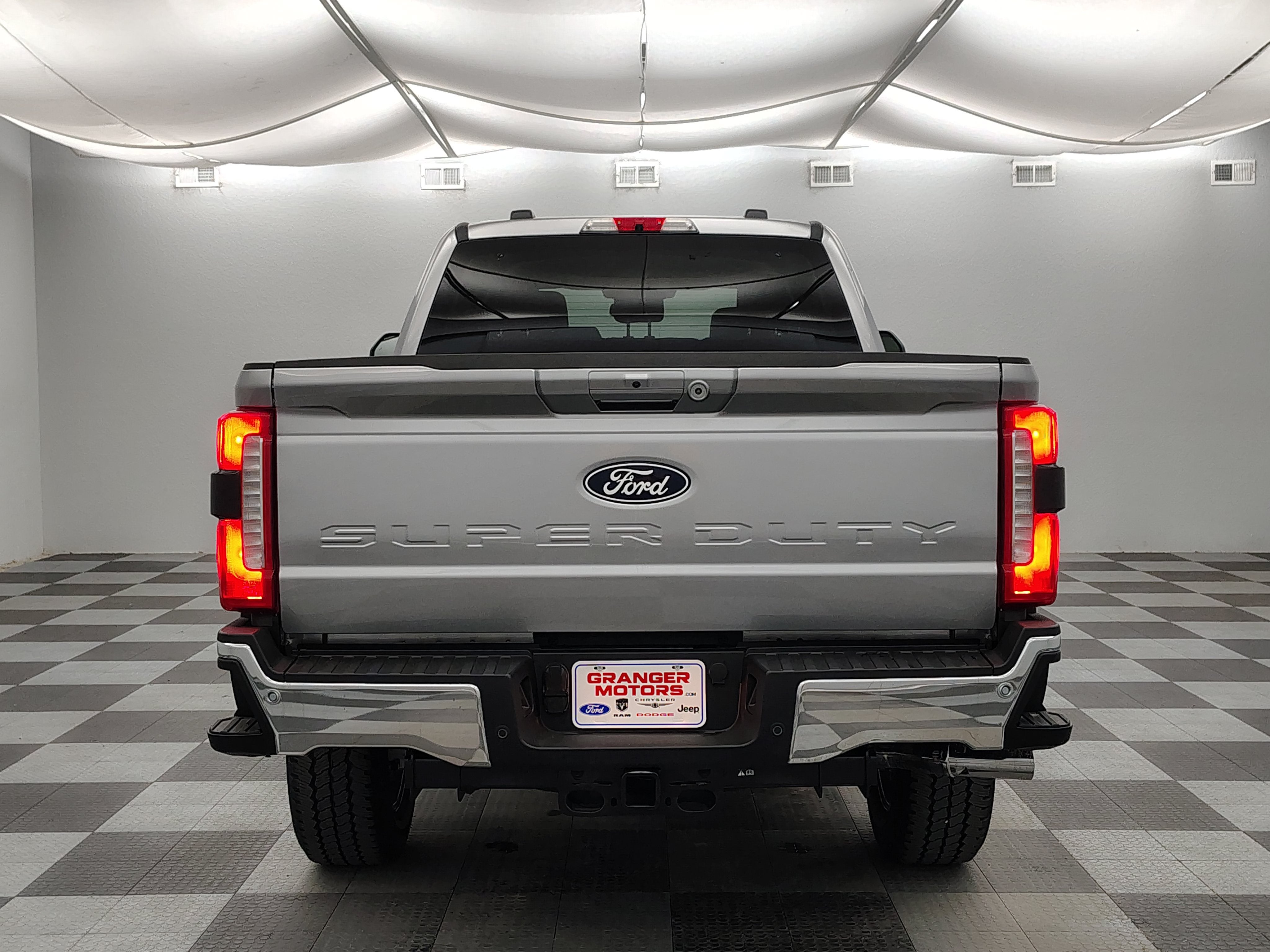 2027 Ford F-350 Lariat