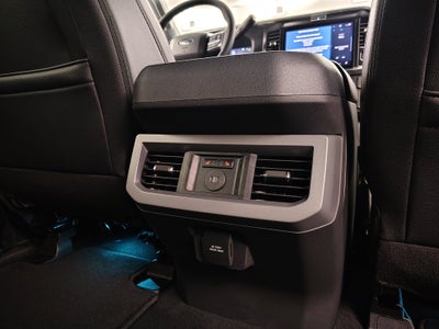 2027 Ford F-350 Lariat