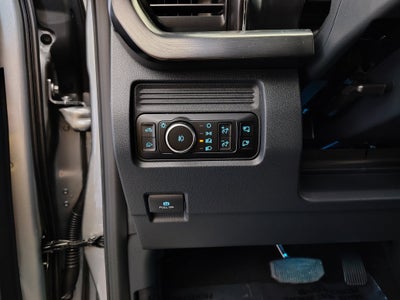 2027 Ford F-350 Lariat