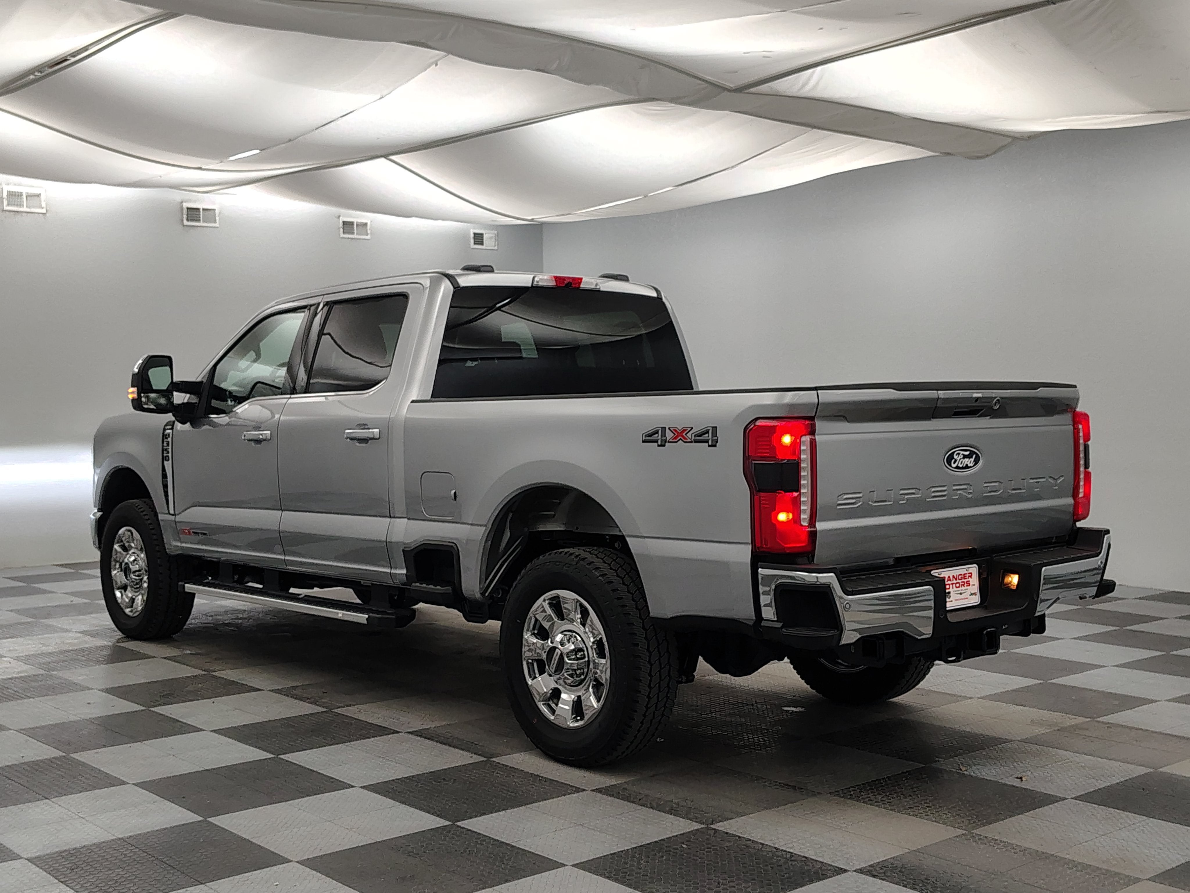 2027 Ford F-350 Lariat