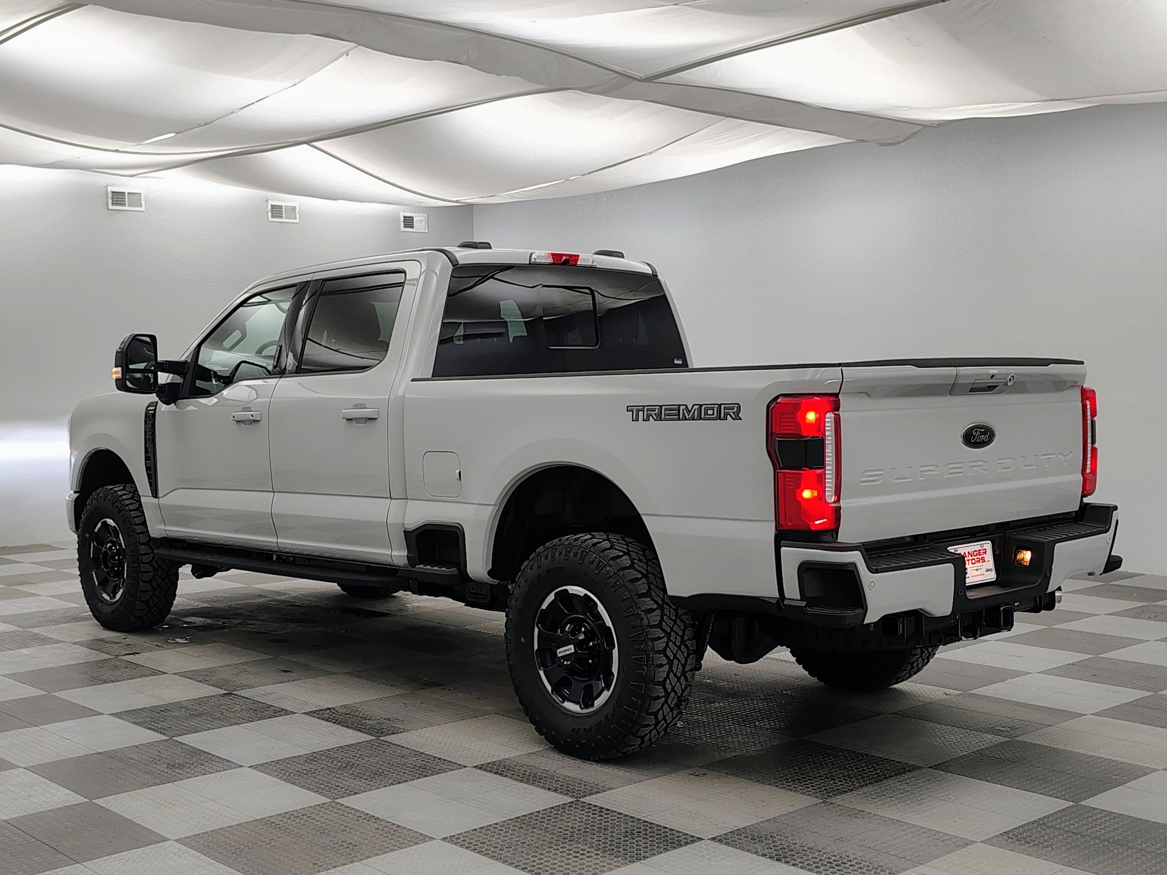 2026 Ford F-350 Lariat