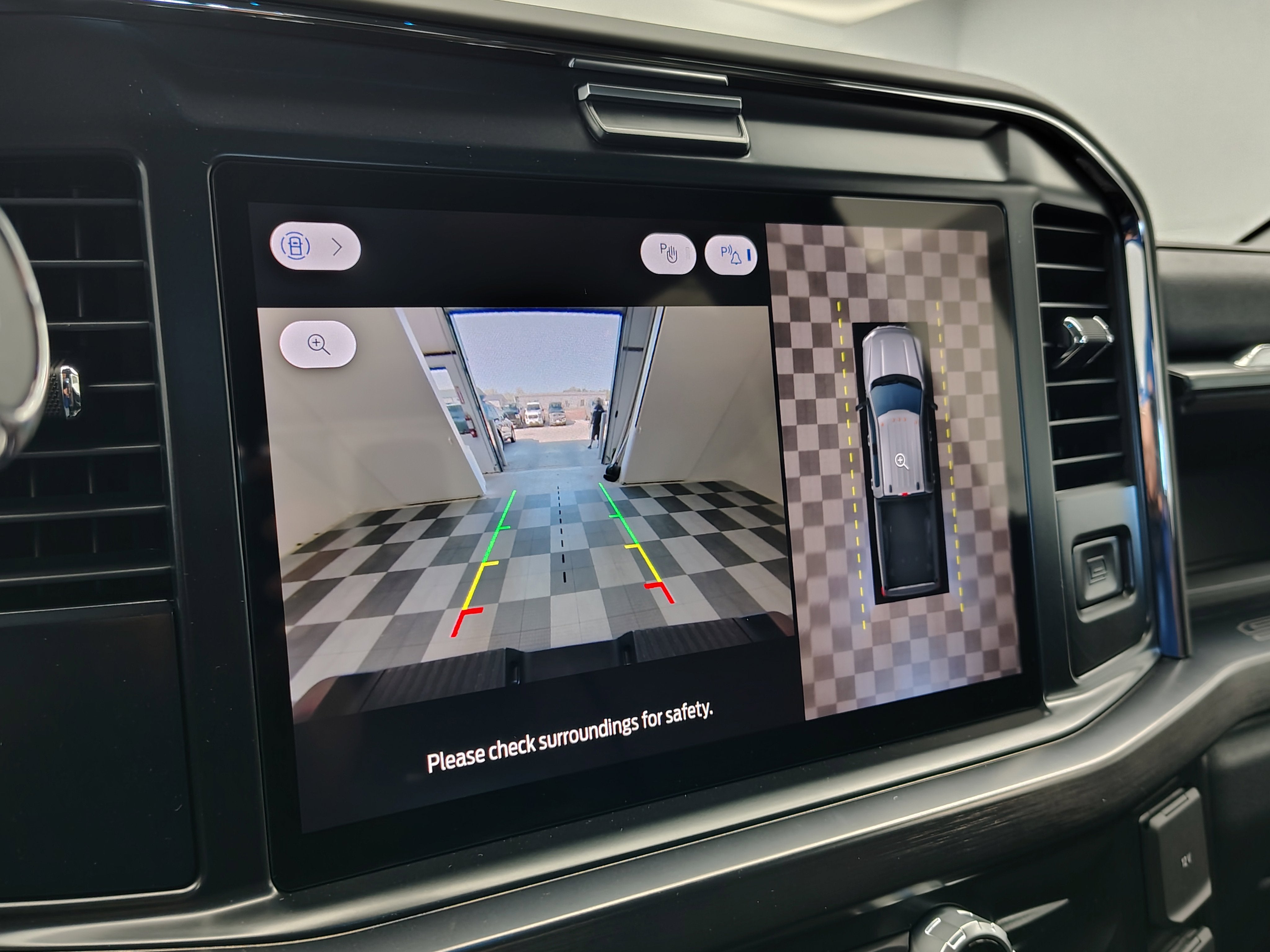 2026 Ford F-350 Lariat