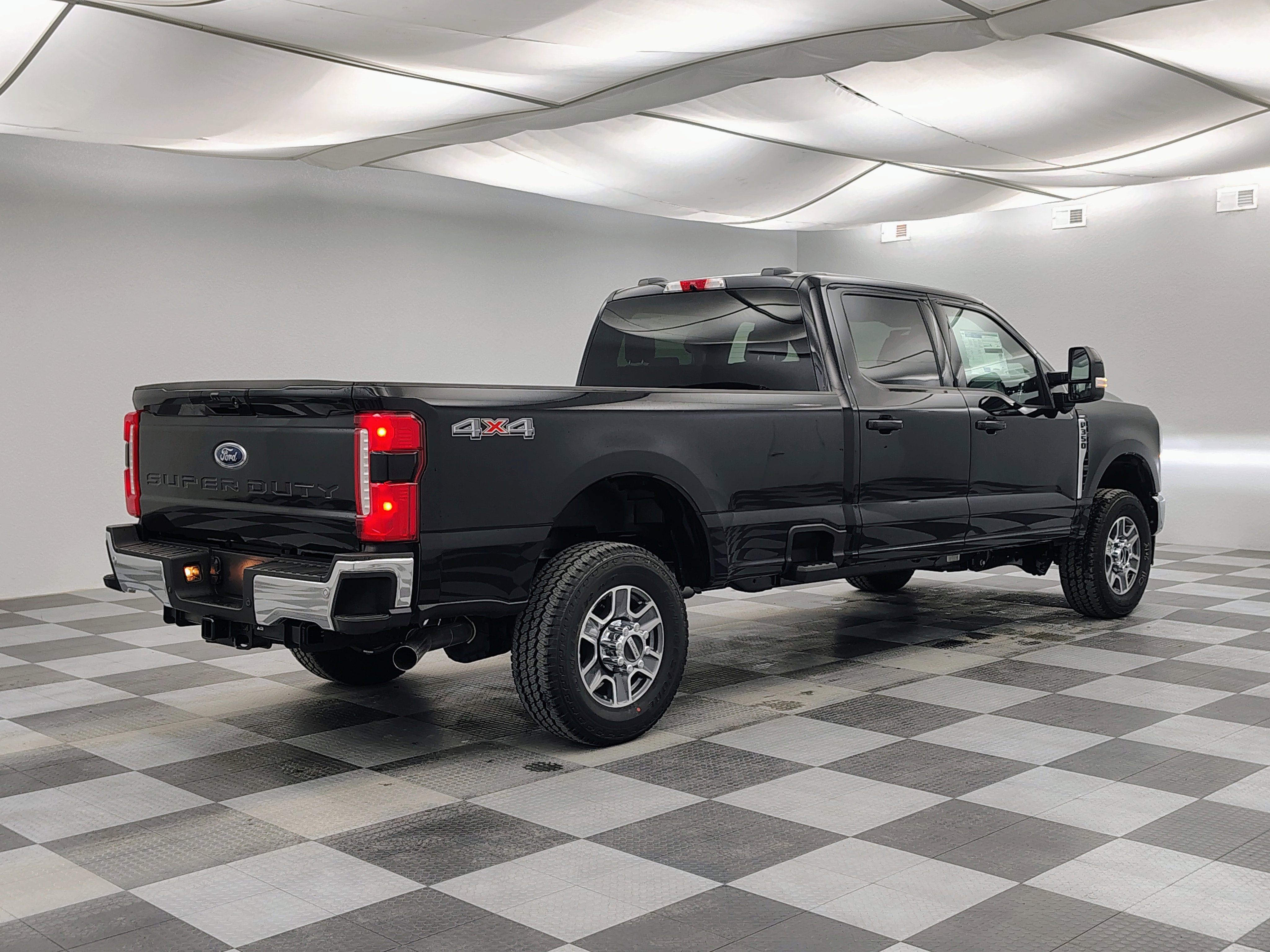 2026 Ford F-350 Lariat