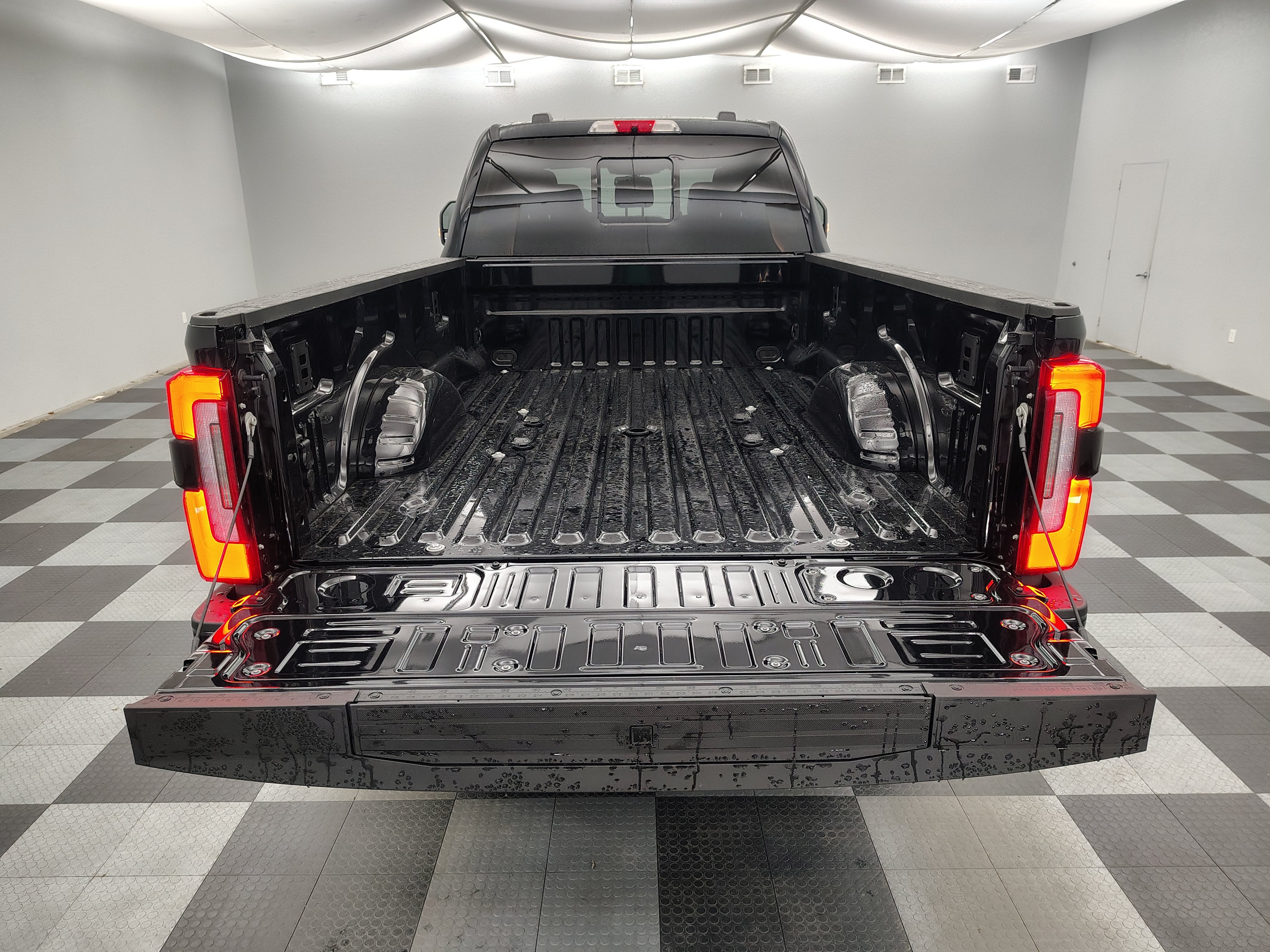 2027 Ford F-350 Platinum
