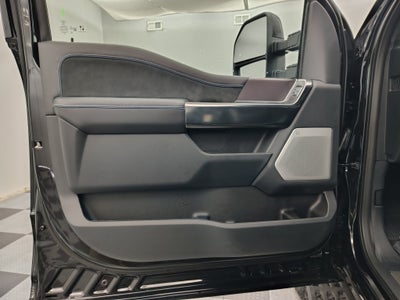 2027 Ford F-350 Platinum