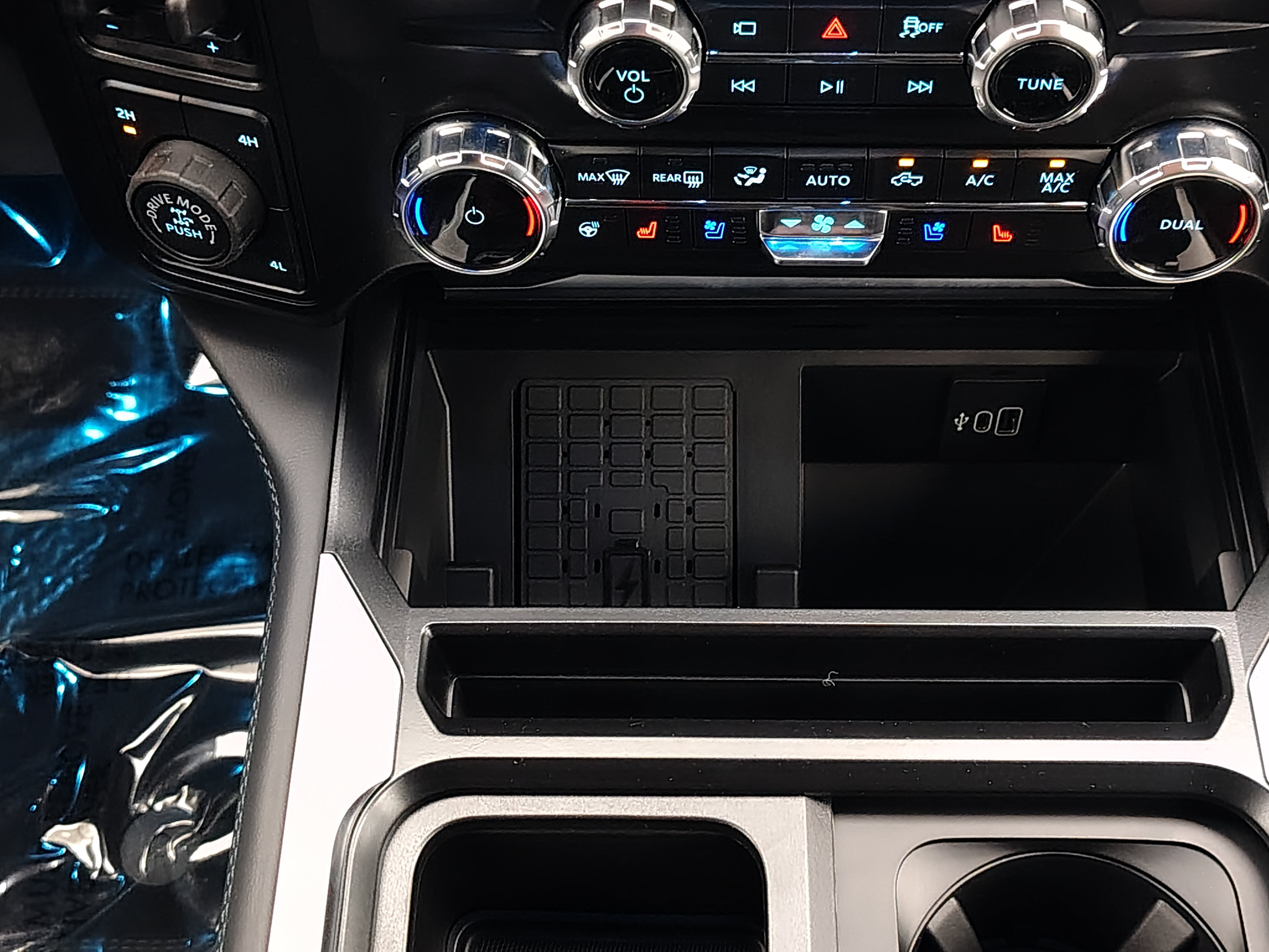 2027 Ford F-350 Platinum