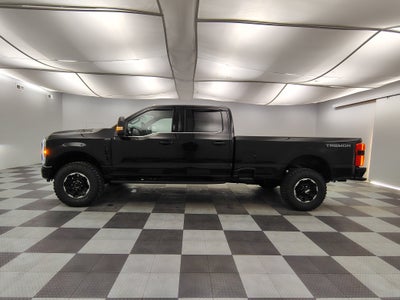 2027 Ford F-350 Platinum