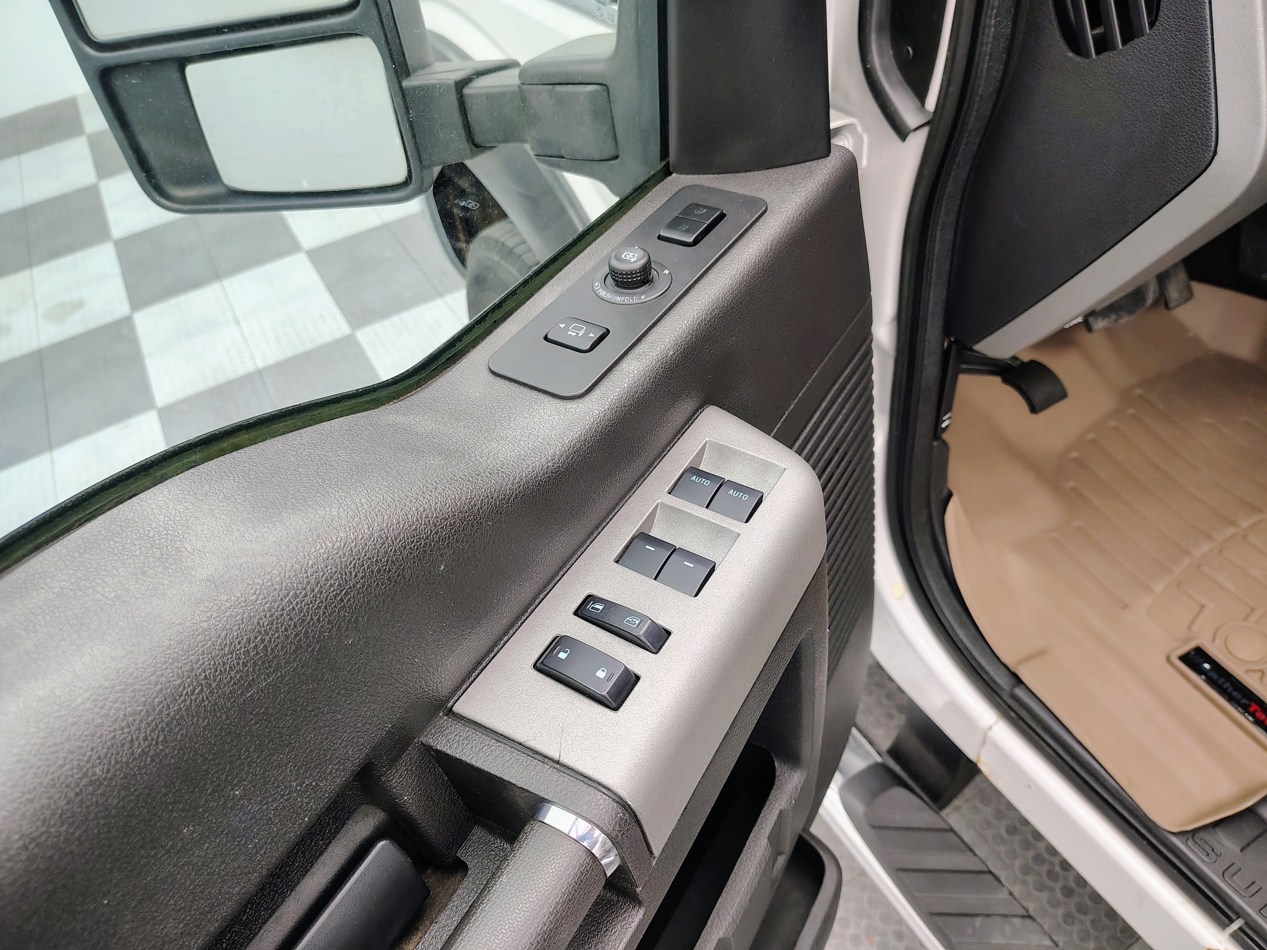 2015 Ford F-350 Lariat