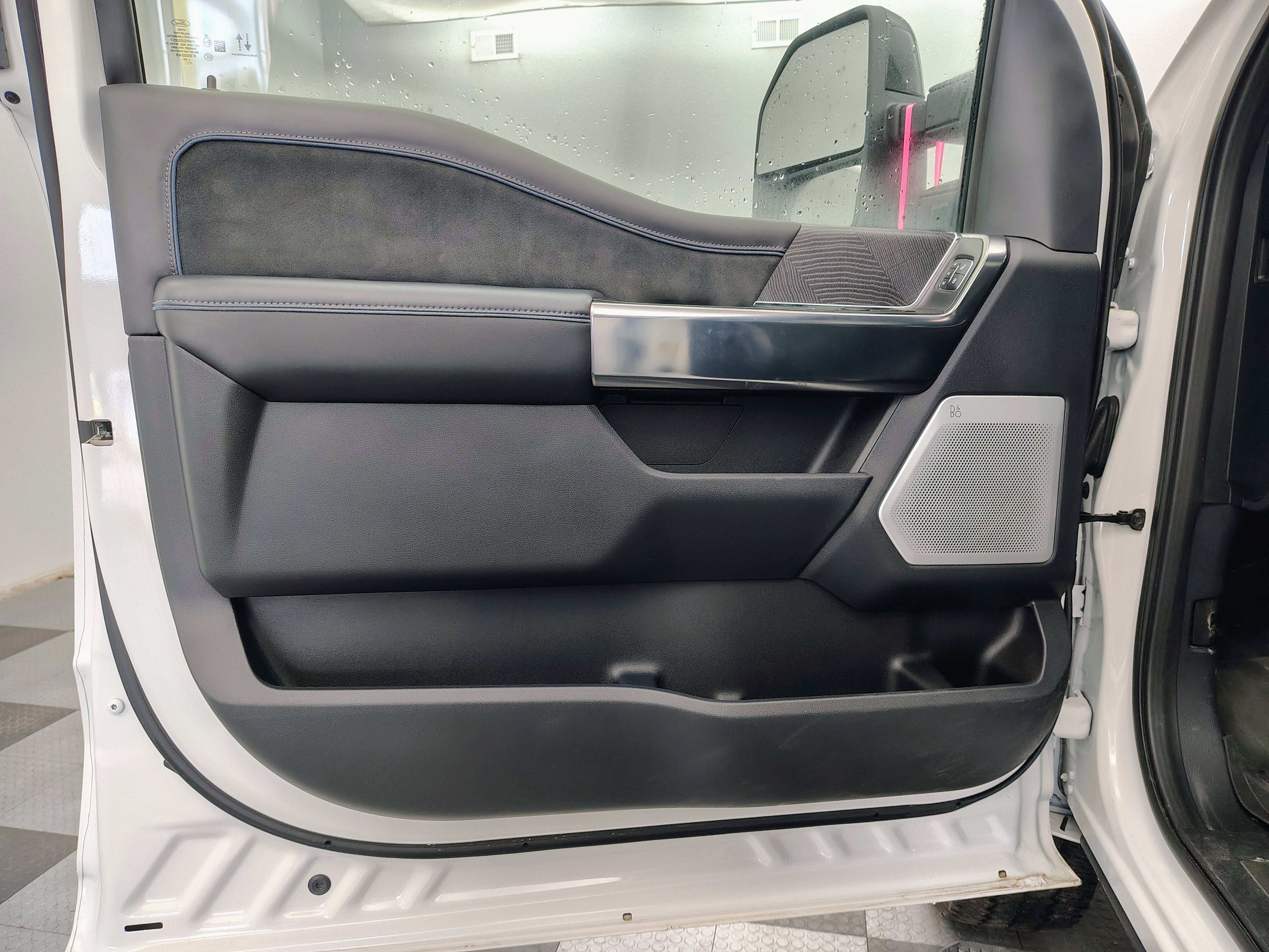 2025 Ford F-350 Platinum