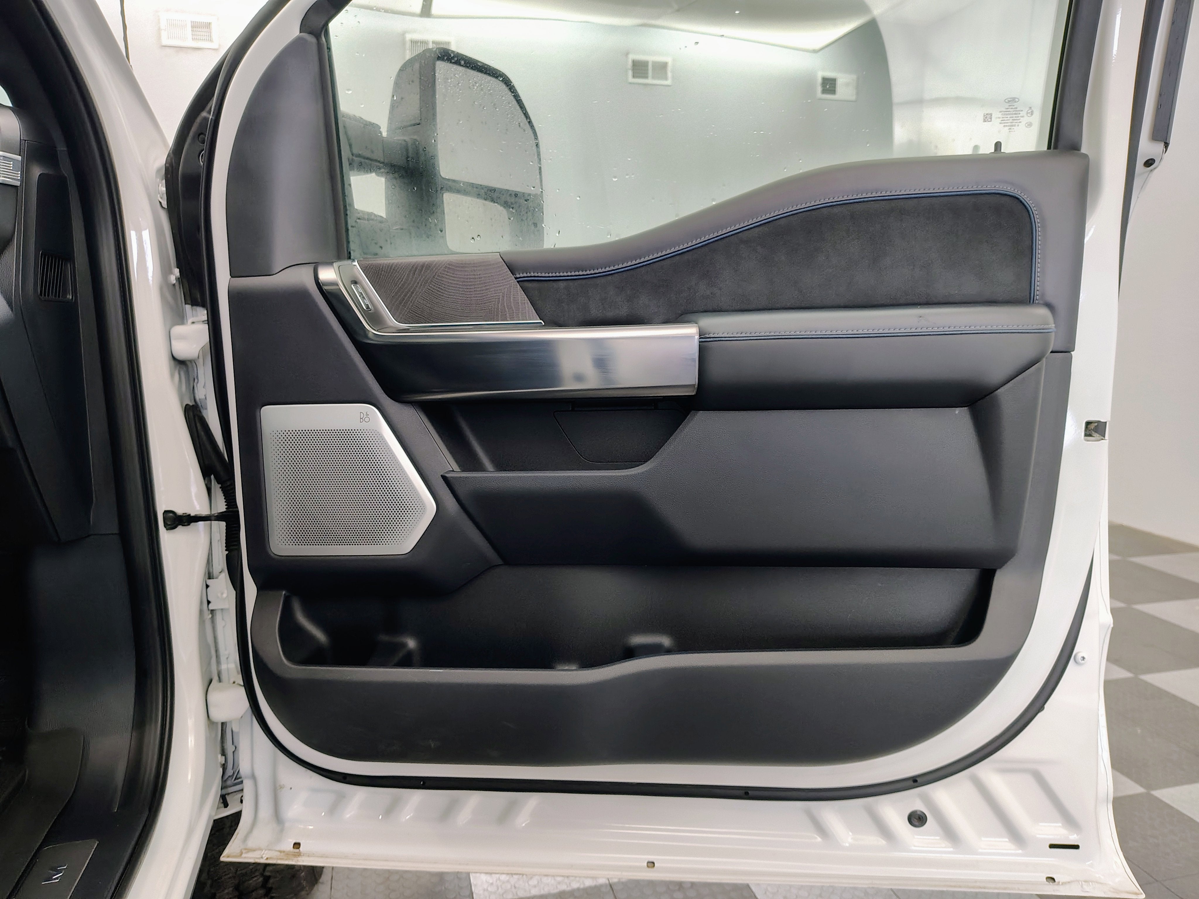 2025 Ford F-350 Platinum