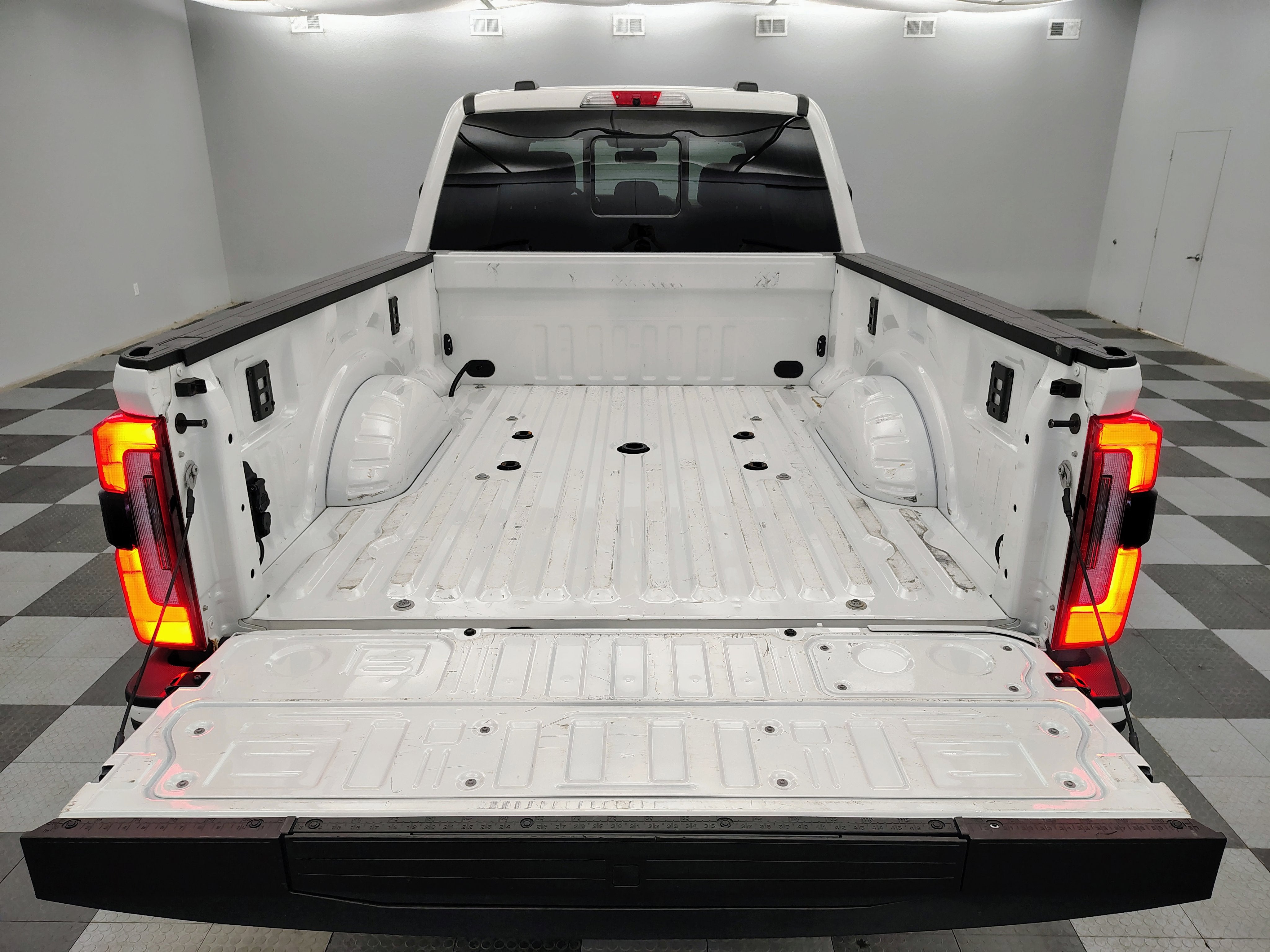 2025 Ford F-350 Platinum