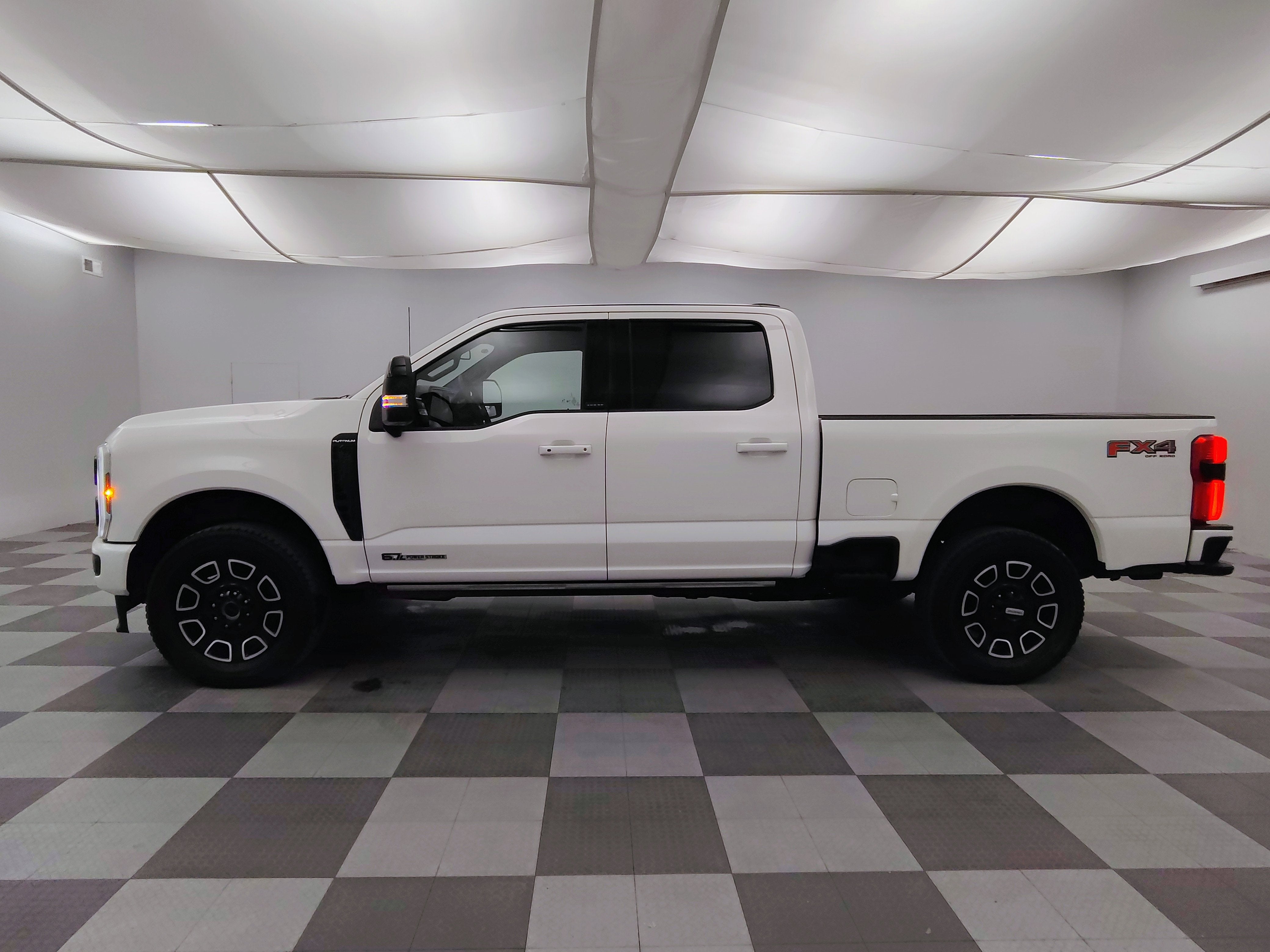2025 Ford F-350 Platinum