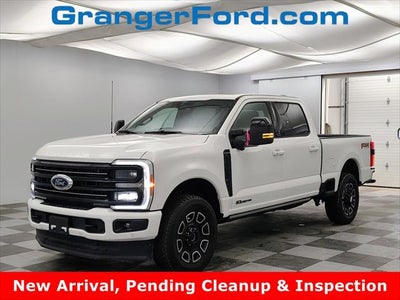 2025 Ford F-350 Platinum