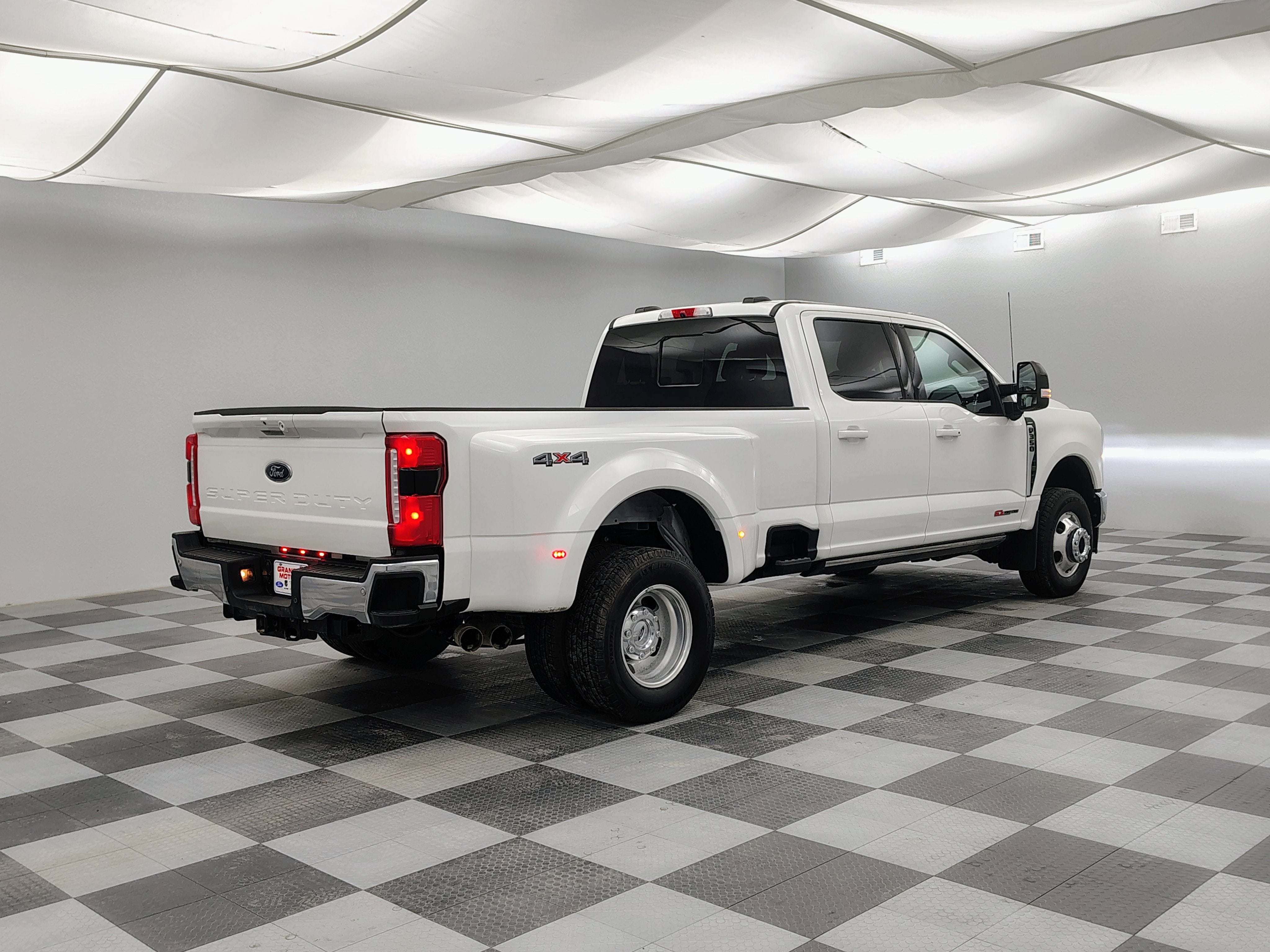 2024 Ford F-350 Lariat