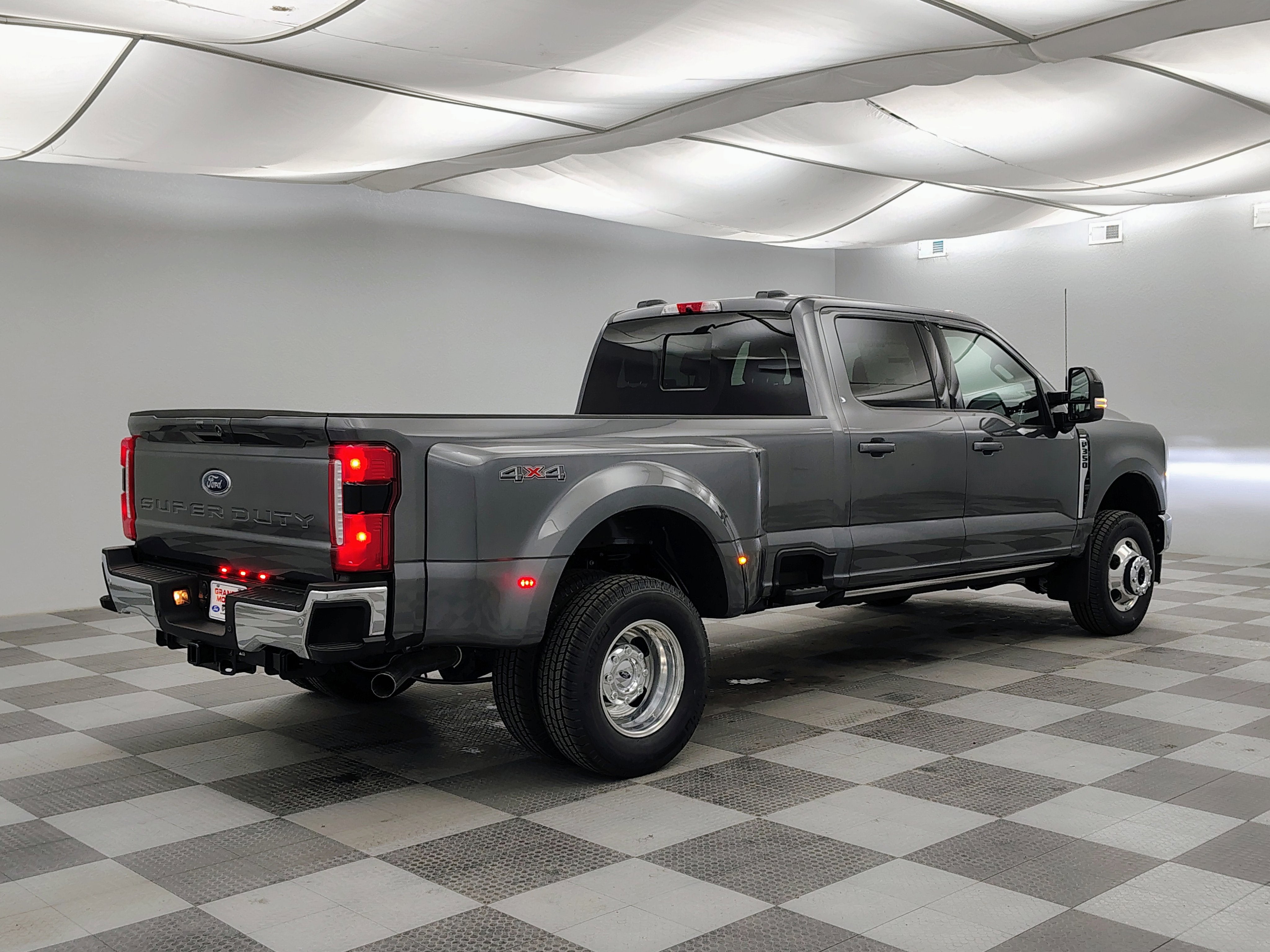2026 Ford F-350 Lariat