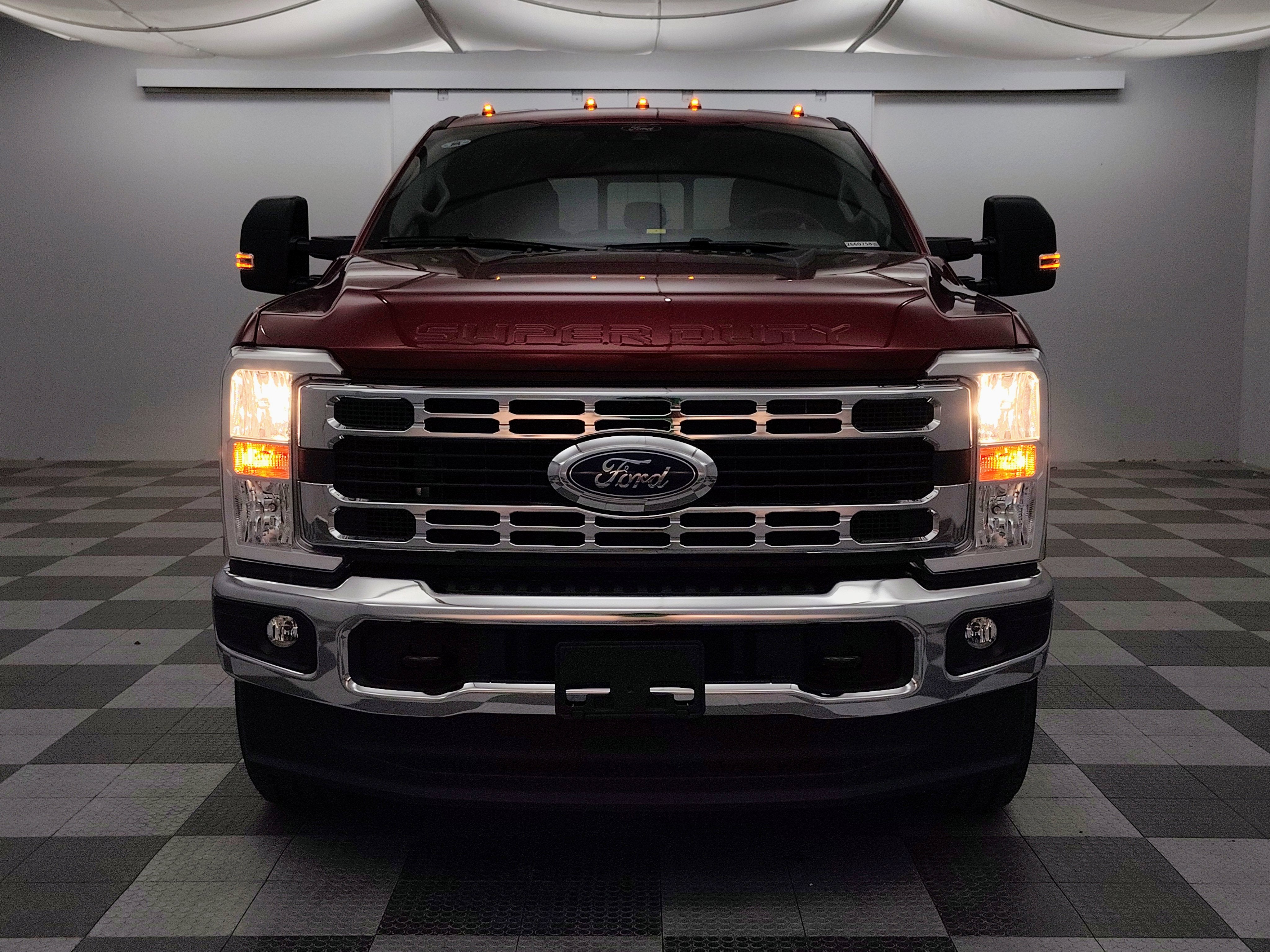 2026 Ford F-350 XLT