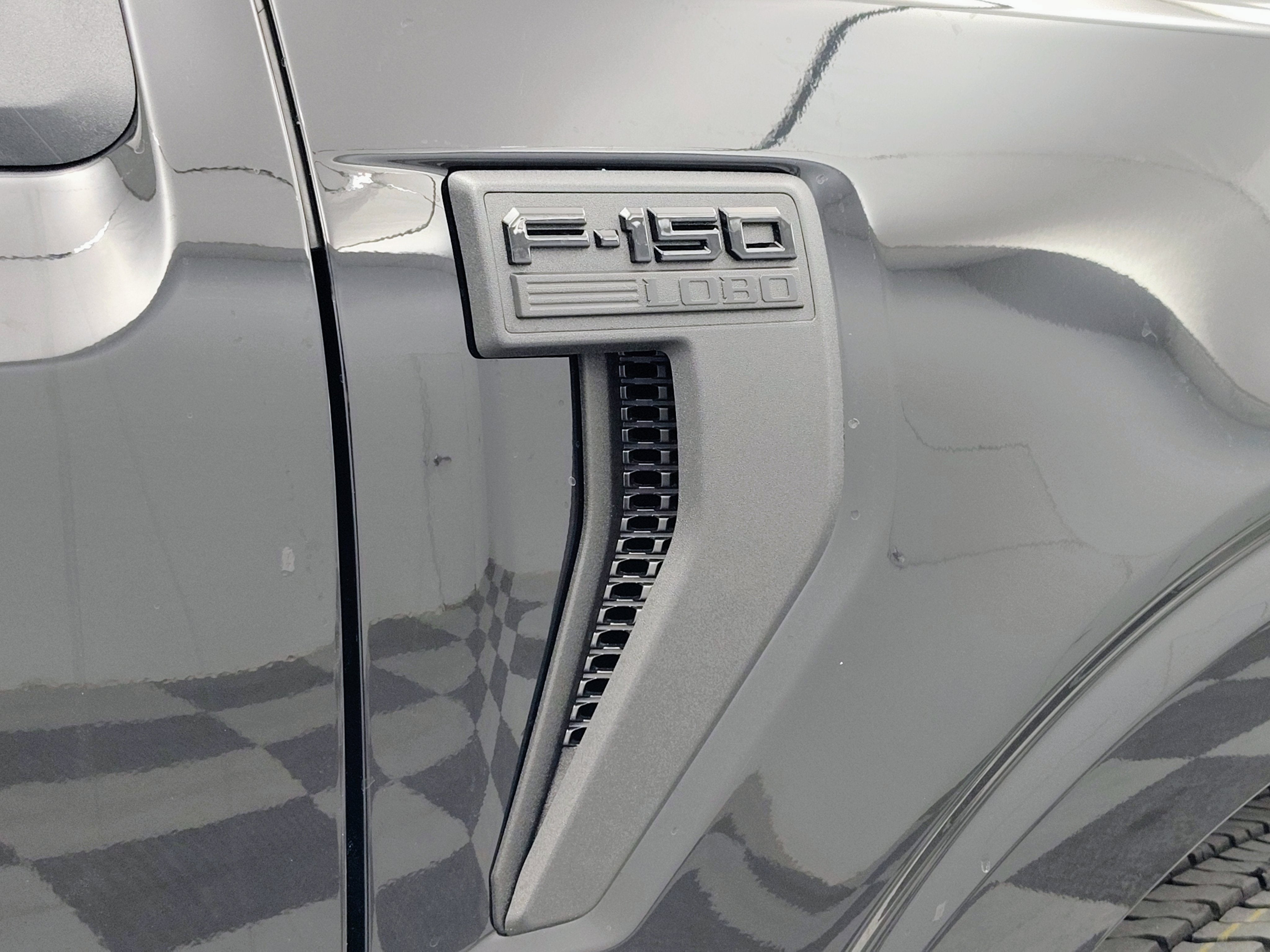 2026 Ford F-150 STX Lobo