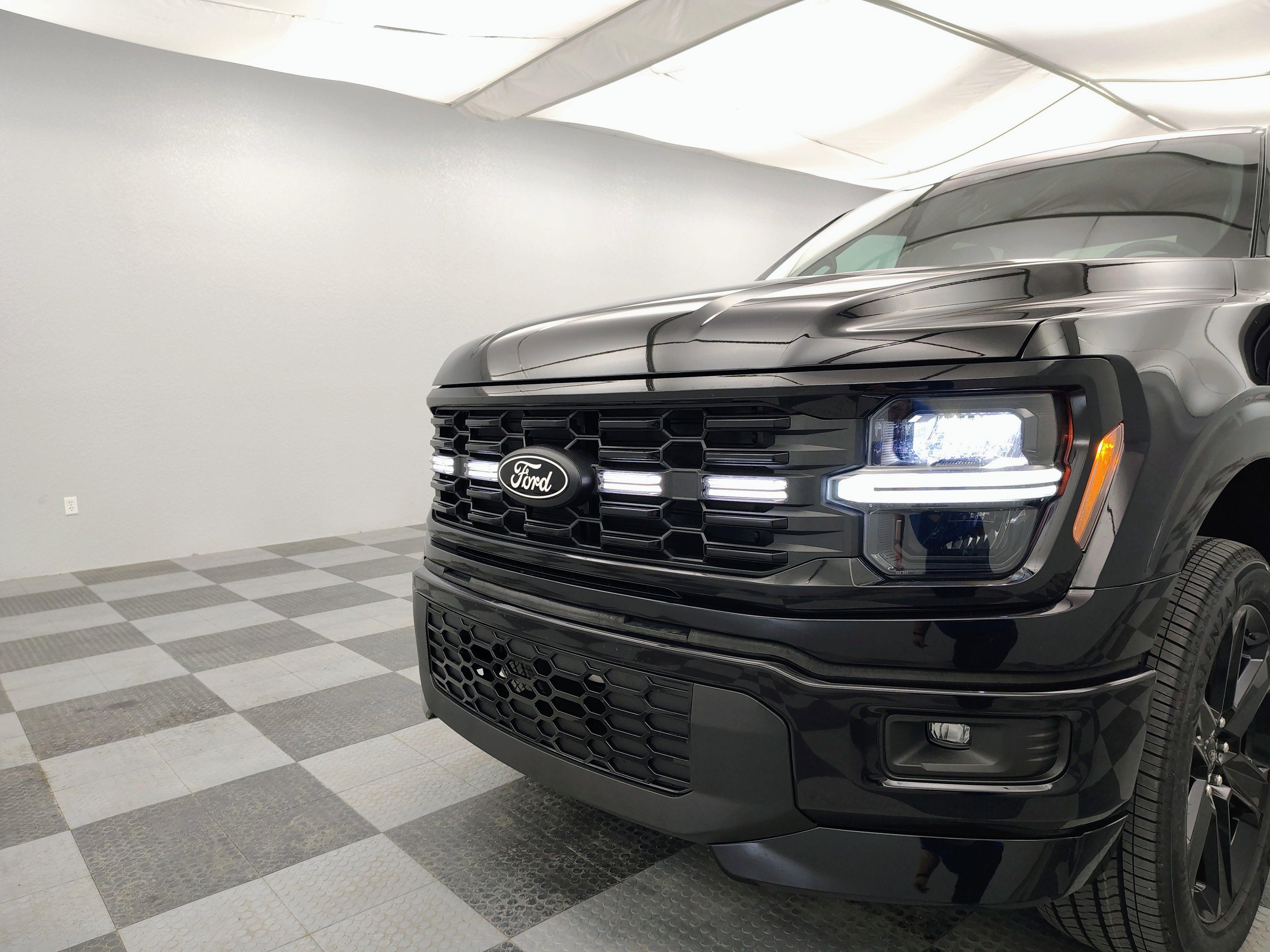 2026 Ford F-150 STX Lobo