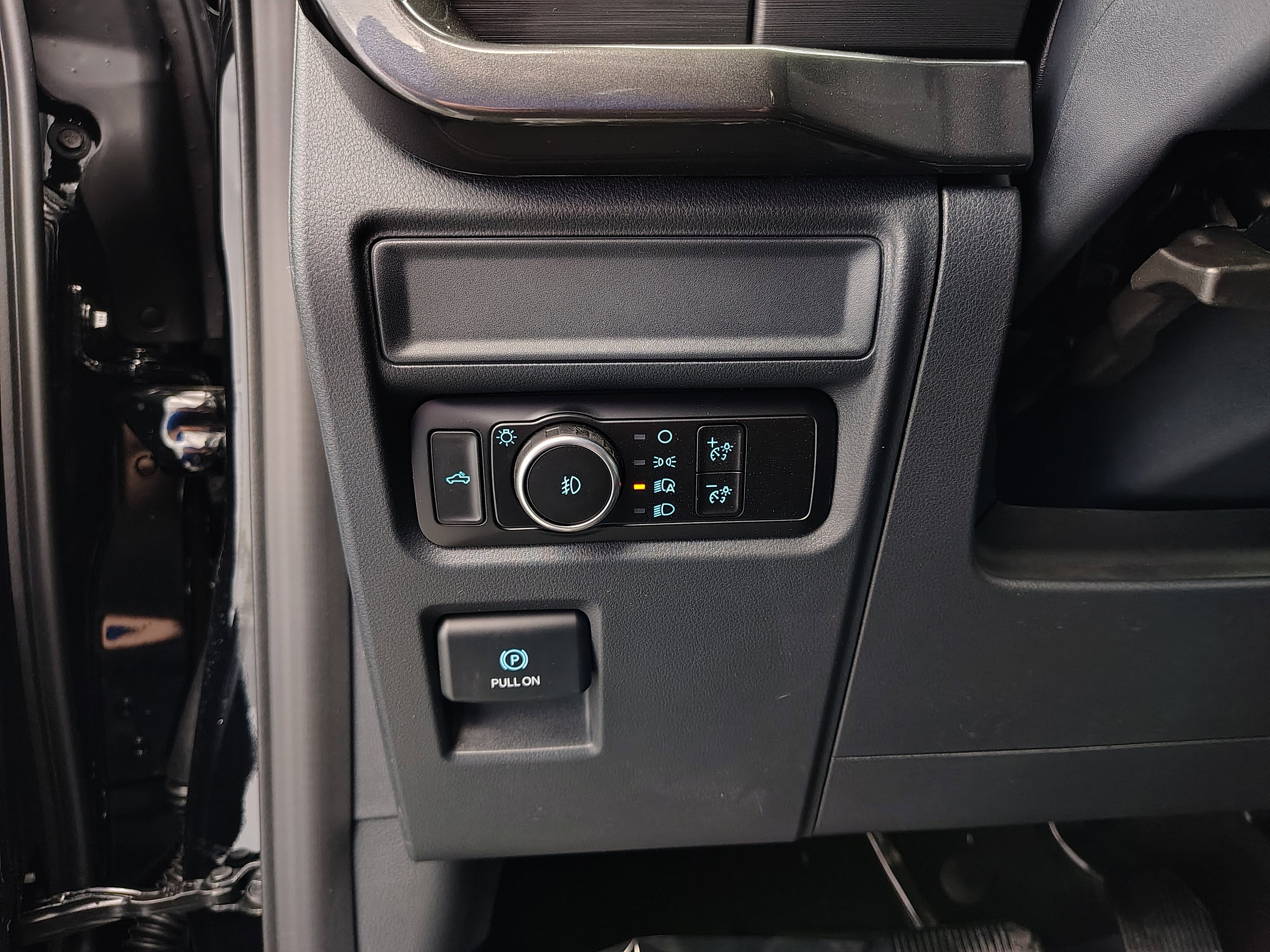 2026 Ford F-150 STX Lobo