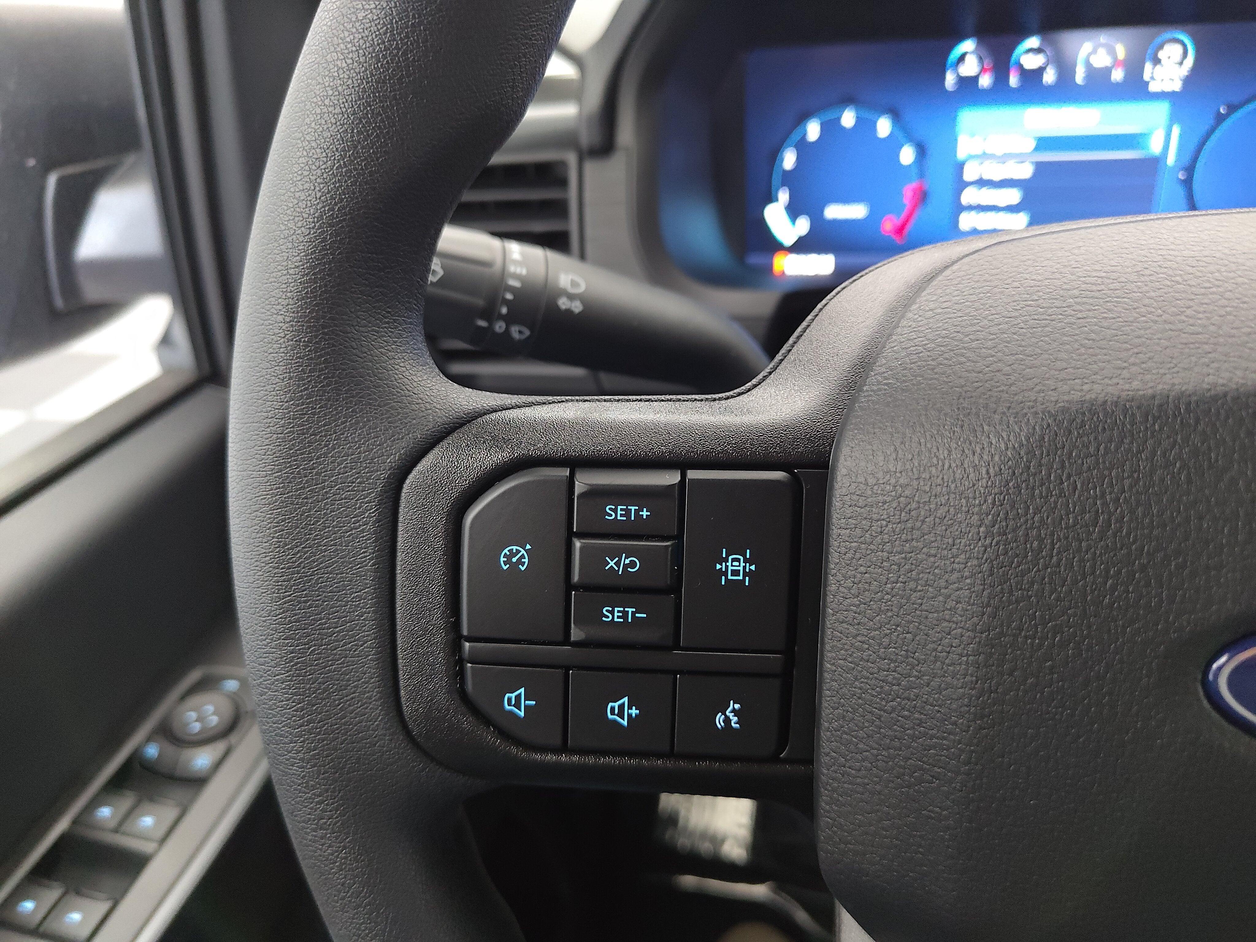 2026 Ford F-150 STX Lobo
